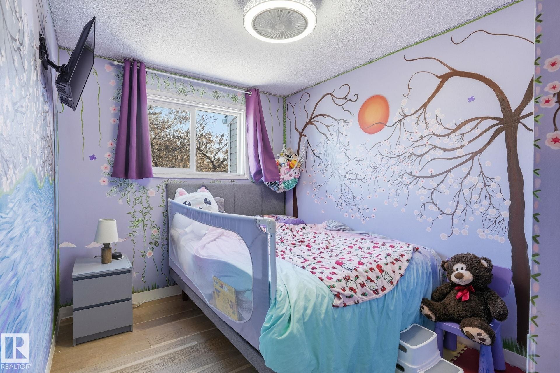 160 Habitat Crescent, Edmonton, AB - Indoor Photo Showing Bedroom