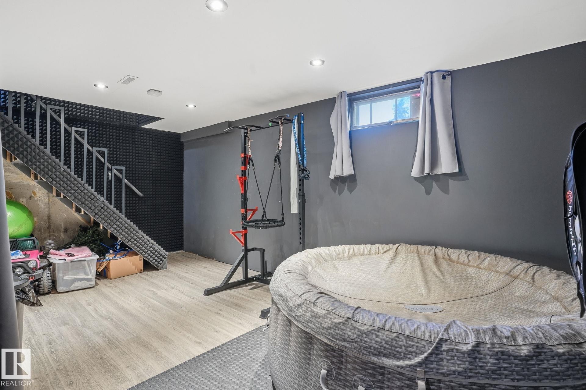 160 Habitat Crescent, Edmonton, AB - Indoor