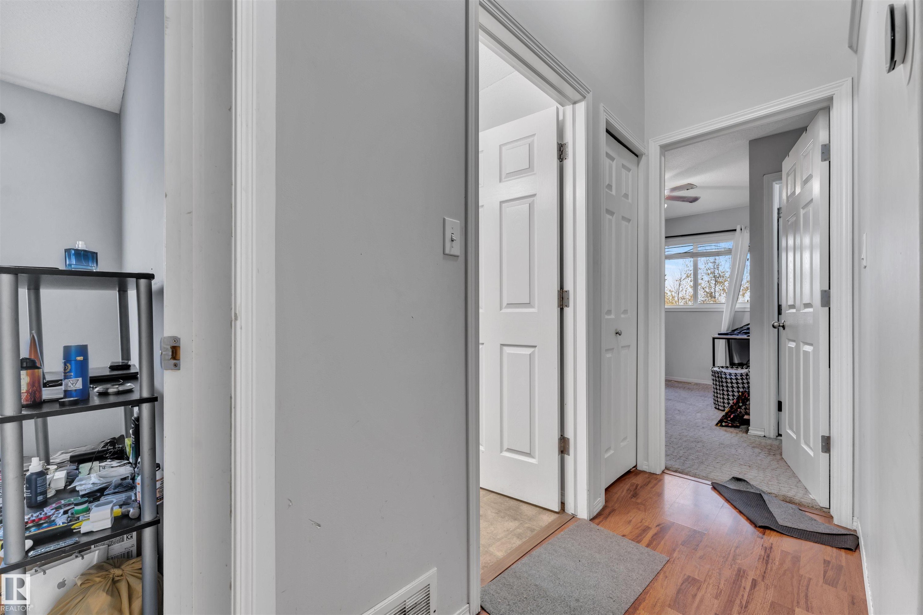 3307 24 Av, Edmonton, AB - Indoor Photo Showing Other Room