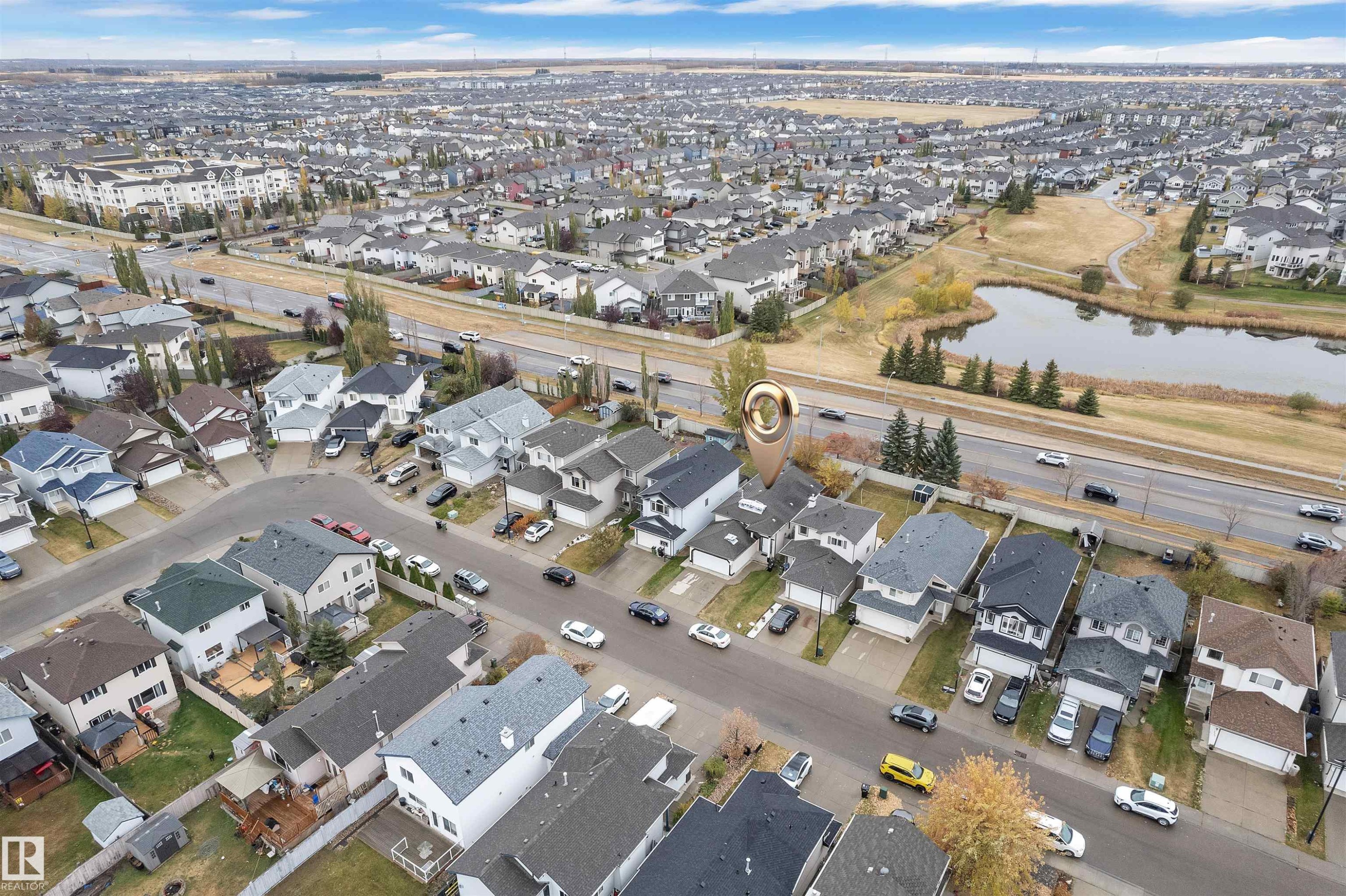 3307 24 Av, Edmonton, AB - Outdoor With View