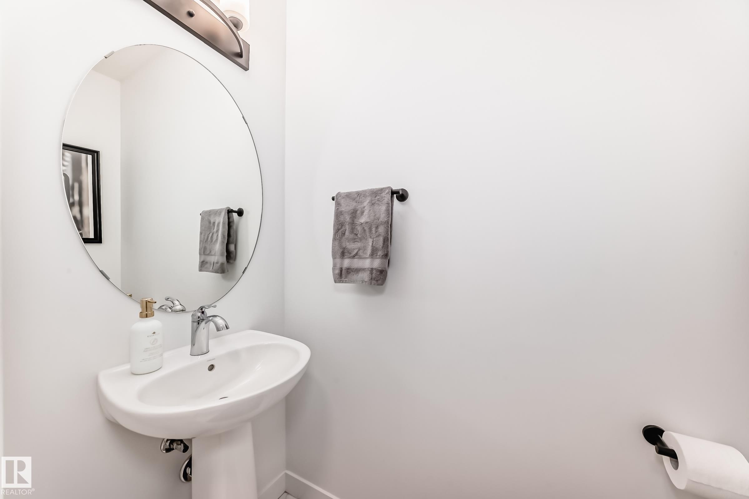 7797 Getty Wynd, Edmonton, AB - Indoor Photo Showing Bathroom