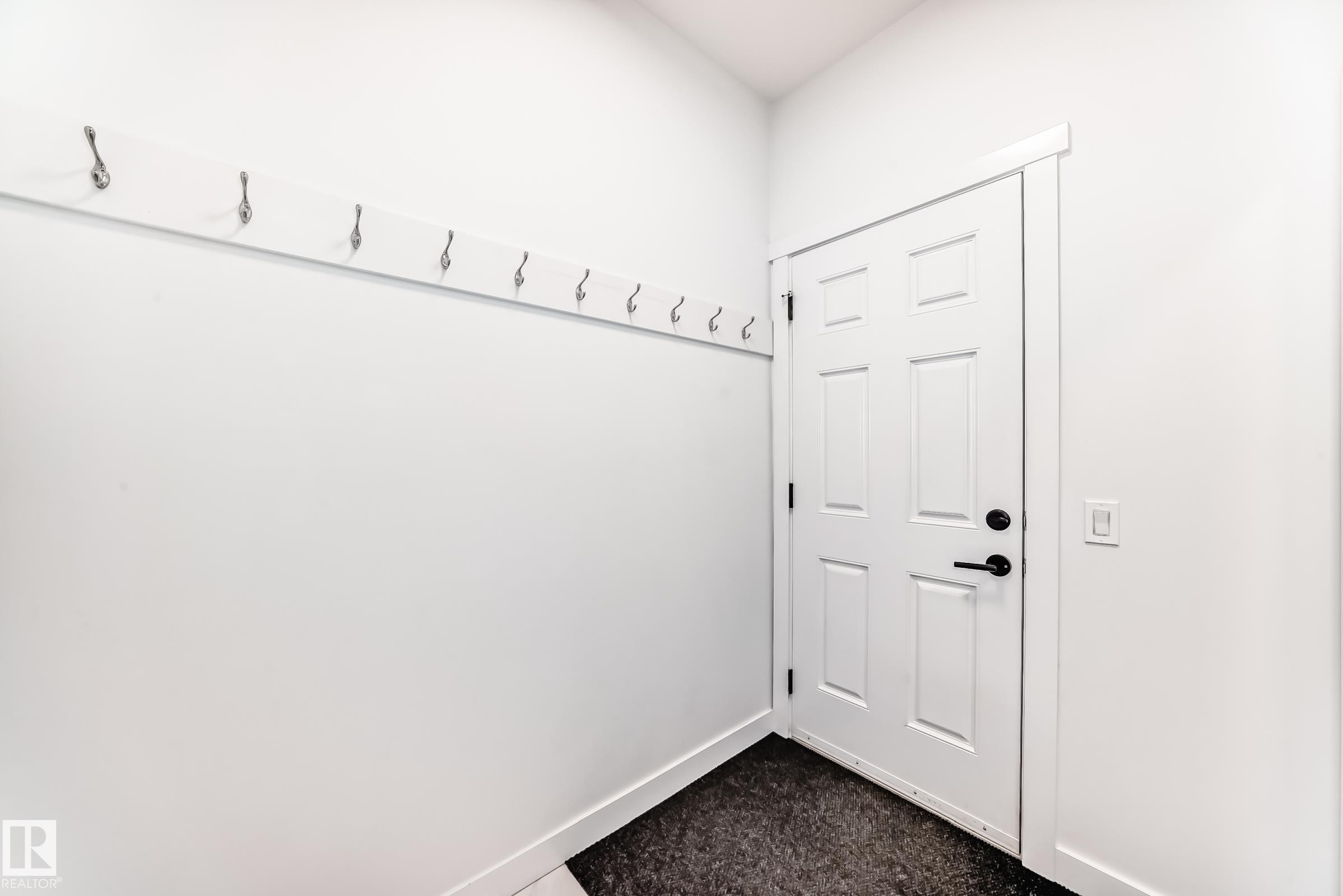 7797 Getty Wynd, Edmonton, AB - Indoor Photo Showing Other Room