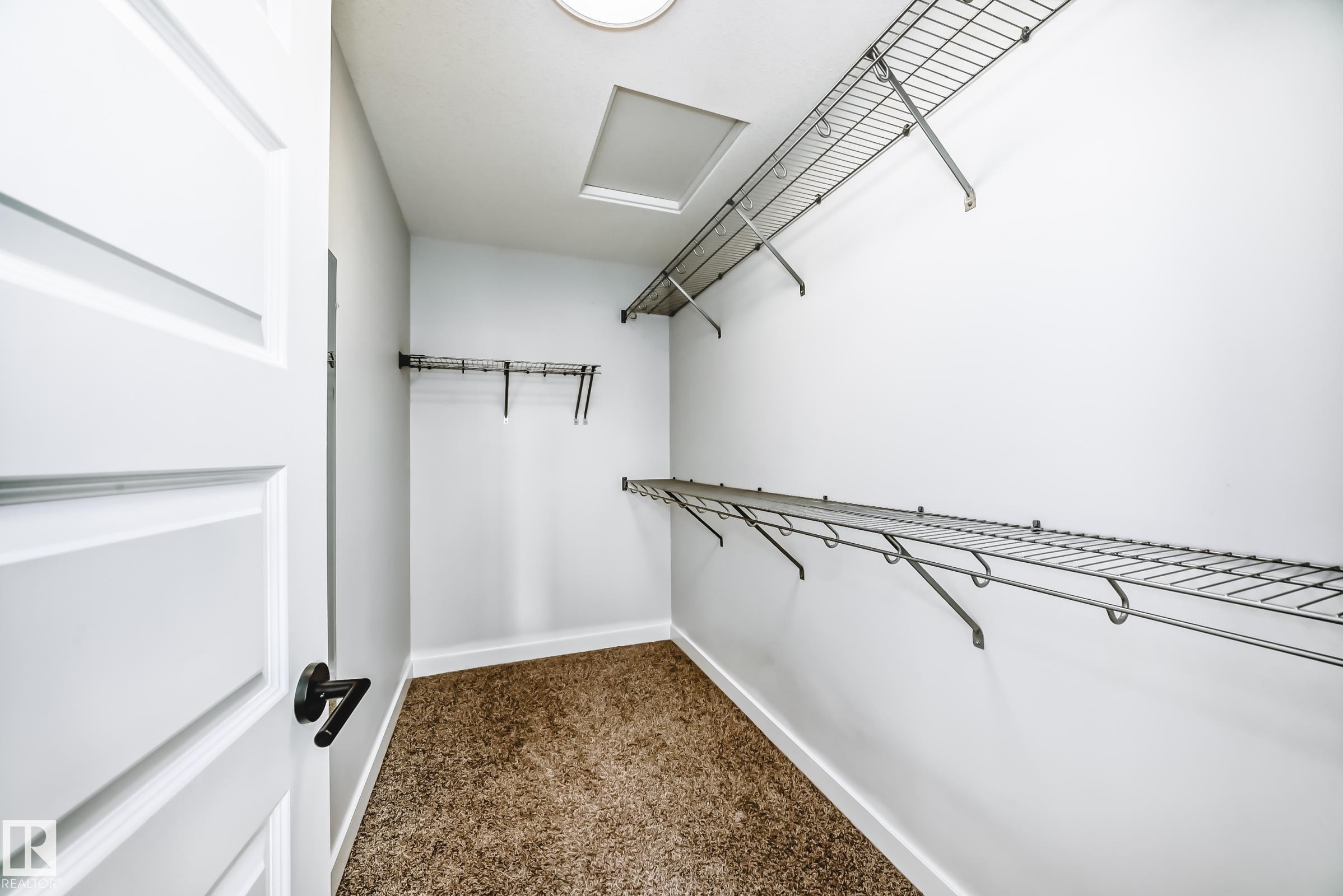 7797 Getty Wynd, Edmonton, AB - Indoor With Storage