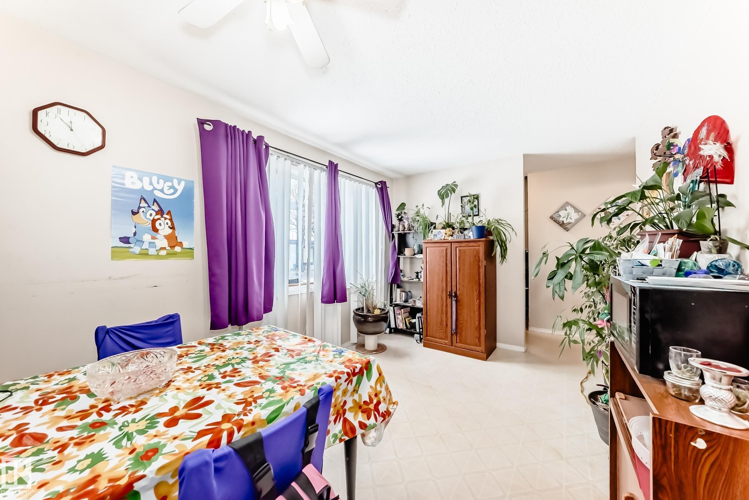 208 11421 34 Street, Edmonton, AB - Indoor Photo Showing Bedroom