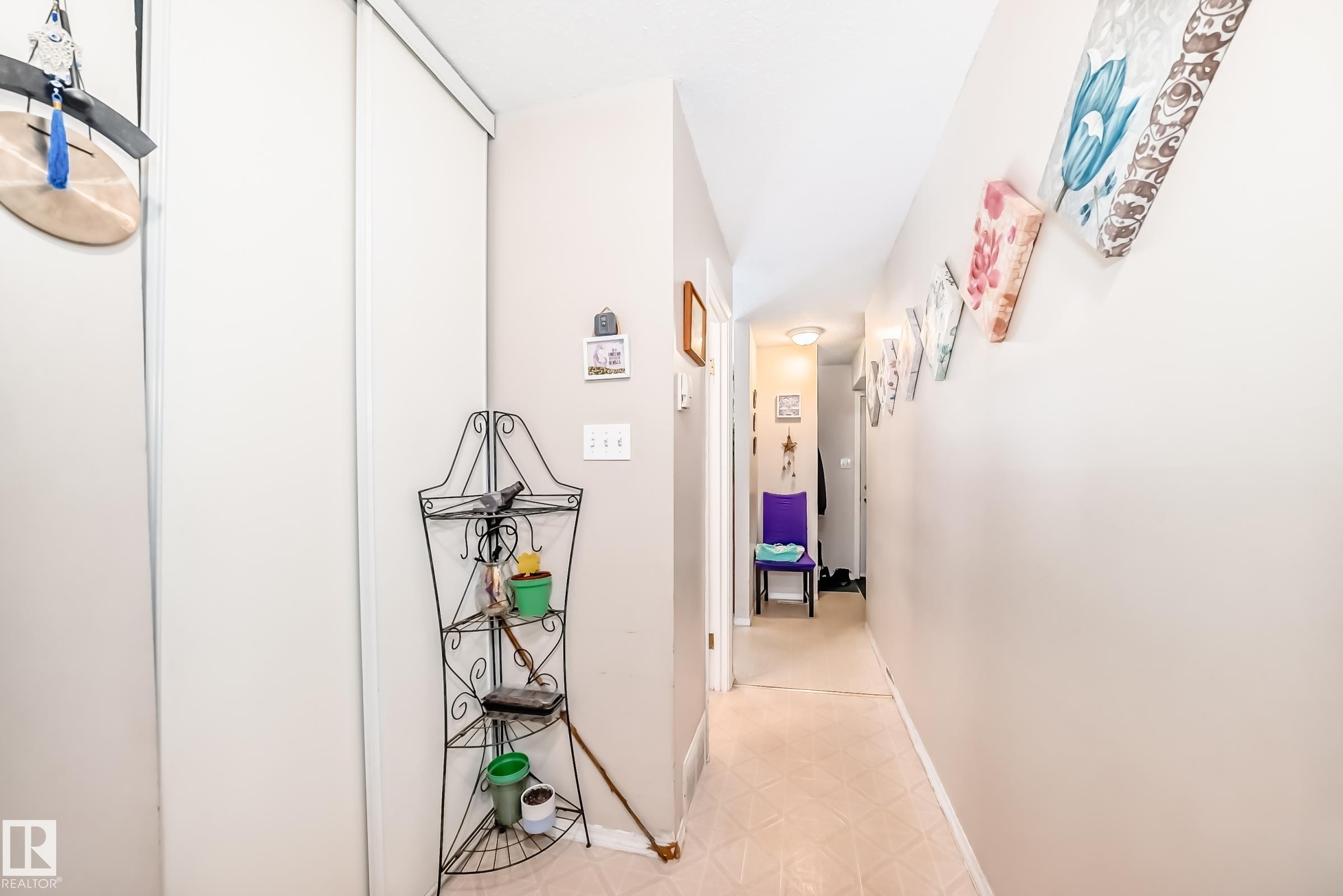 208 11421 34 Street, Edmonton, AB - Indoor Photo Showing Other Room