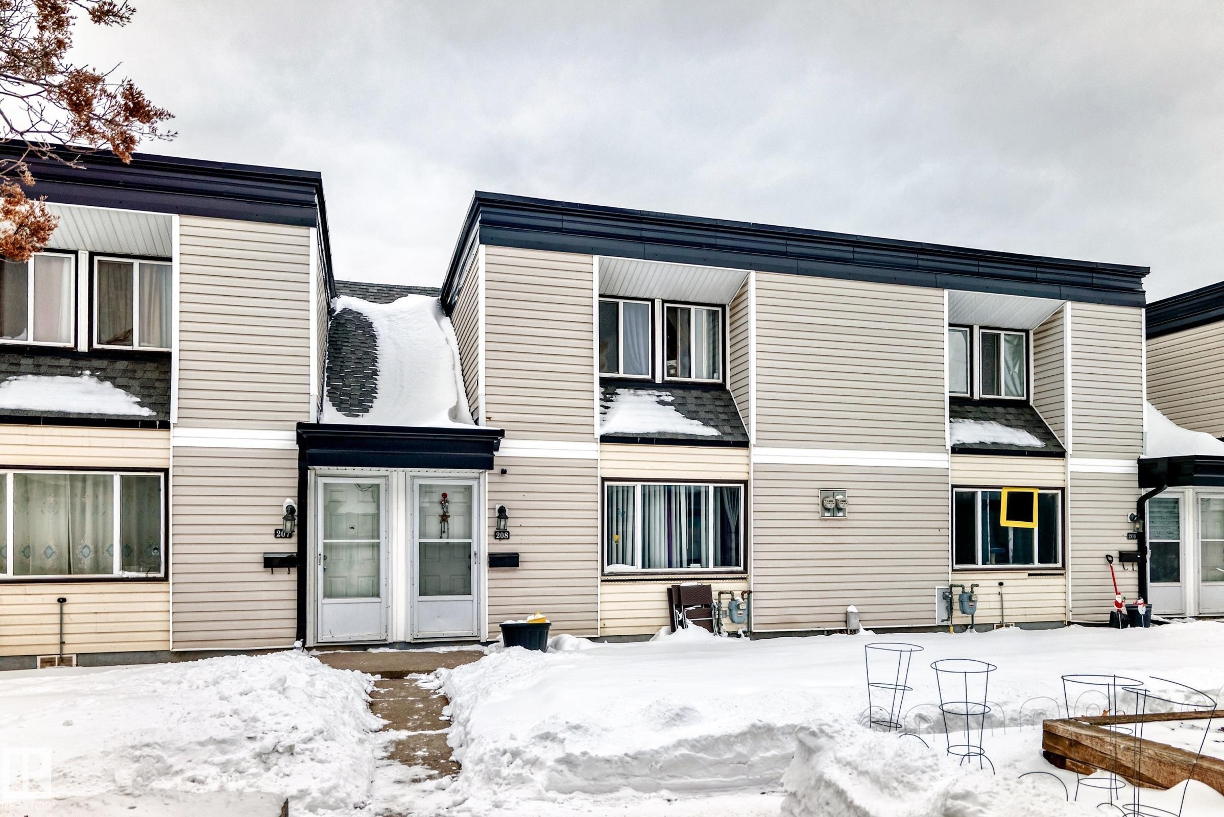 208 11421 34 Street, Edmonton, AB - Outdoor