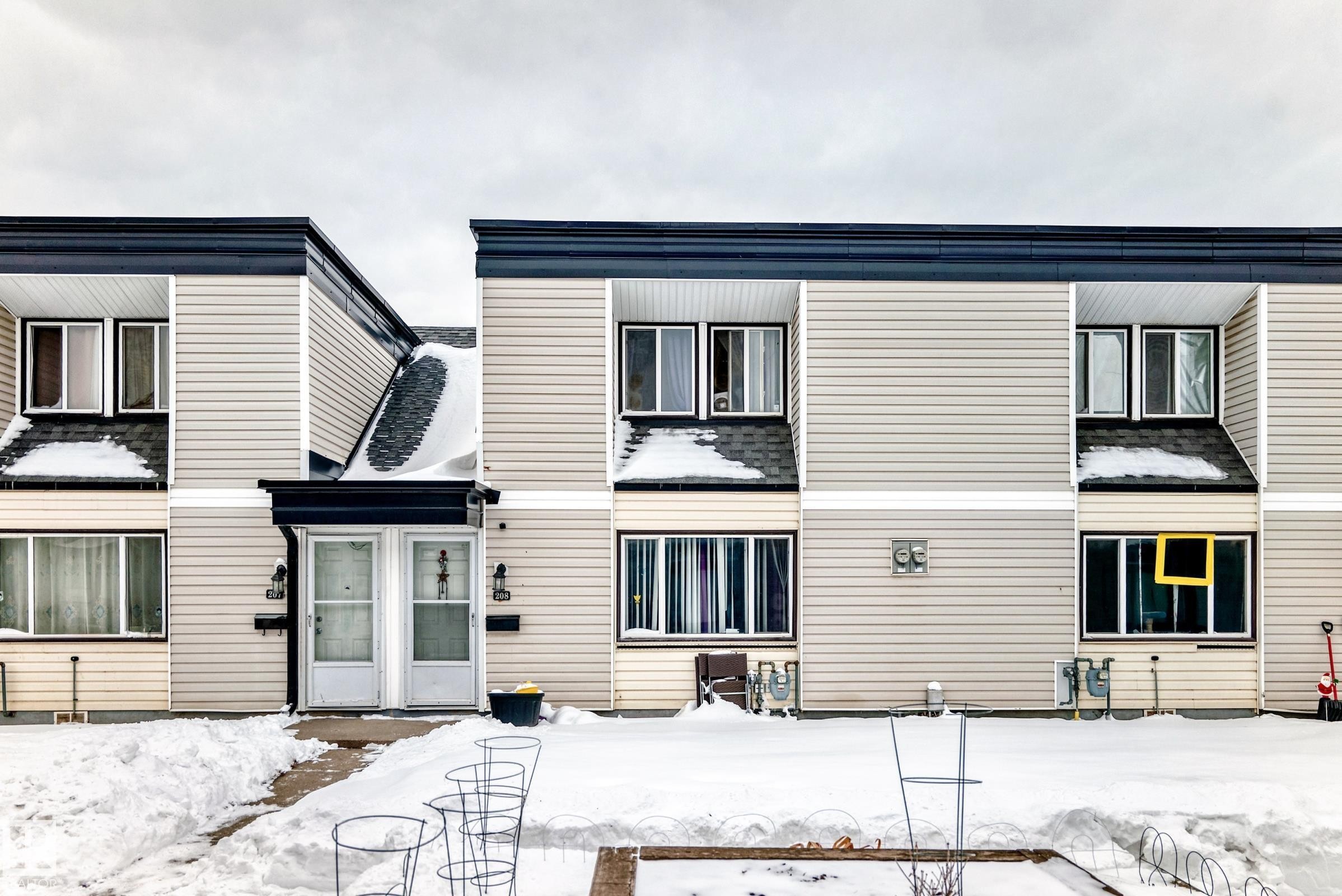208 11421 34 Street, Edmonton, AB - Outdoor With Facade