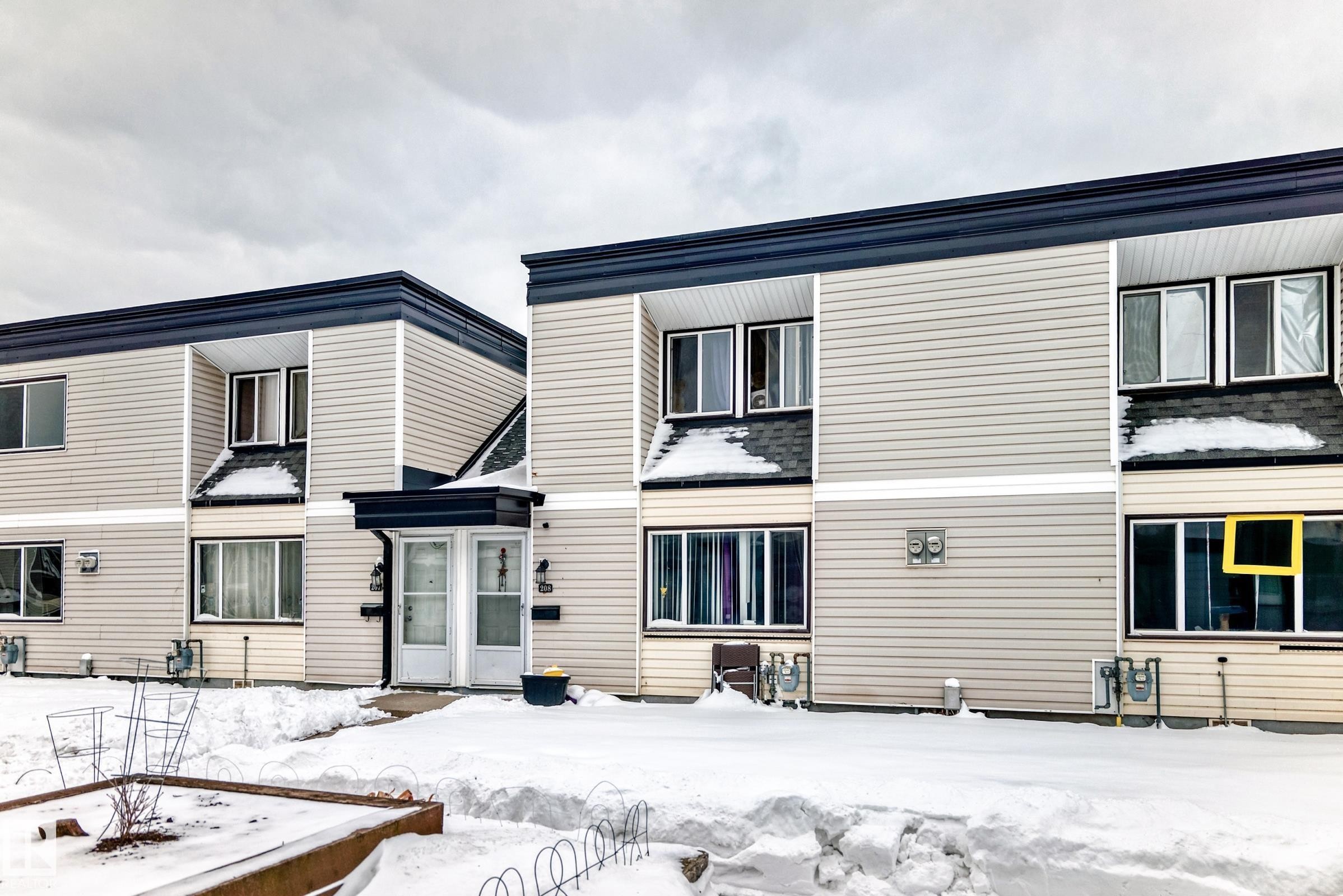 208 11421 34 Street, Edmonton, AB - Outdoor