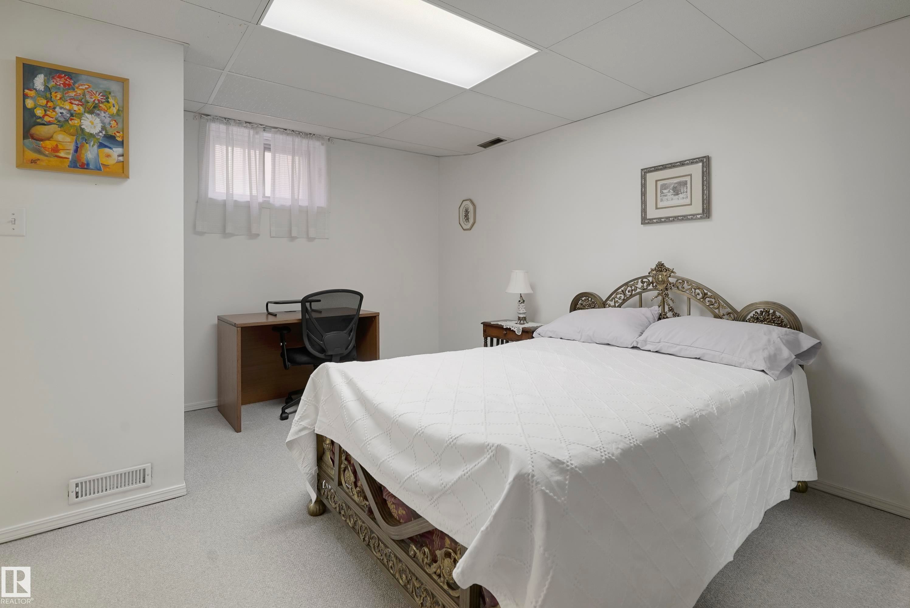 9723 75A Street, Edmonton, AB - Indoor Photo Showing Bedroom