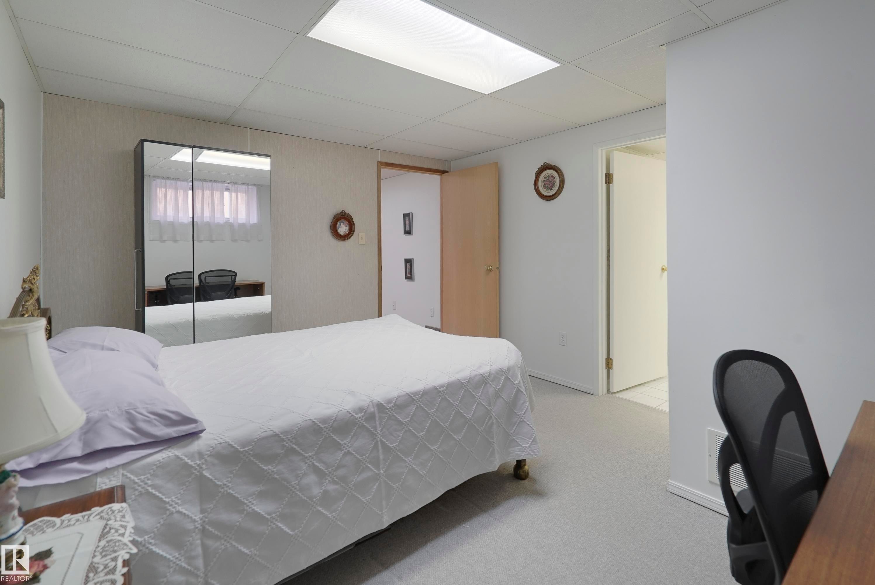 9723 75A Street, Edmonton, AB - Indoor Photo Showing Bedroom
