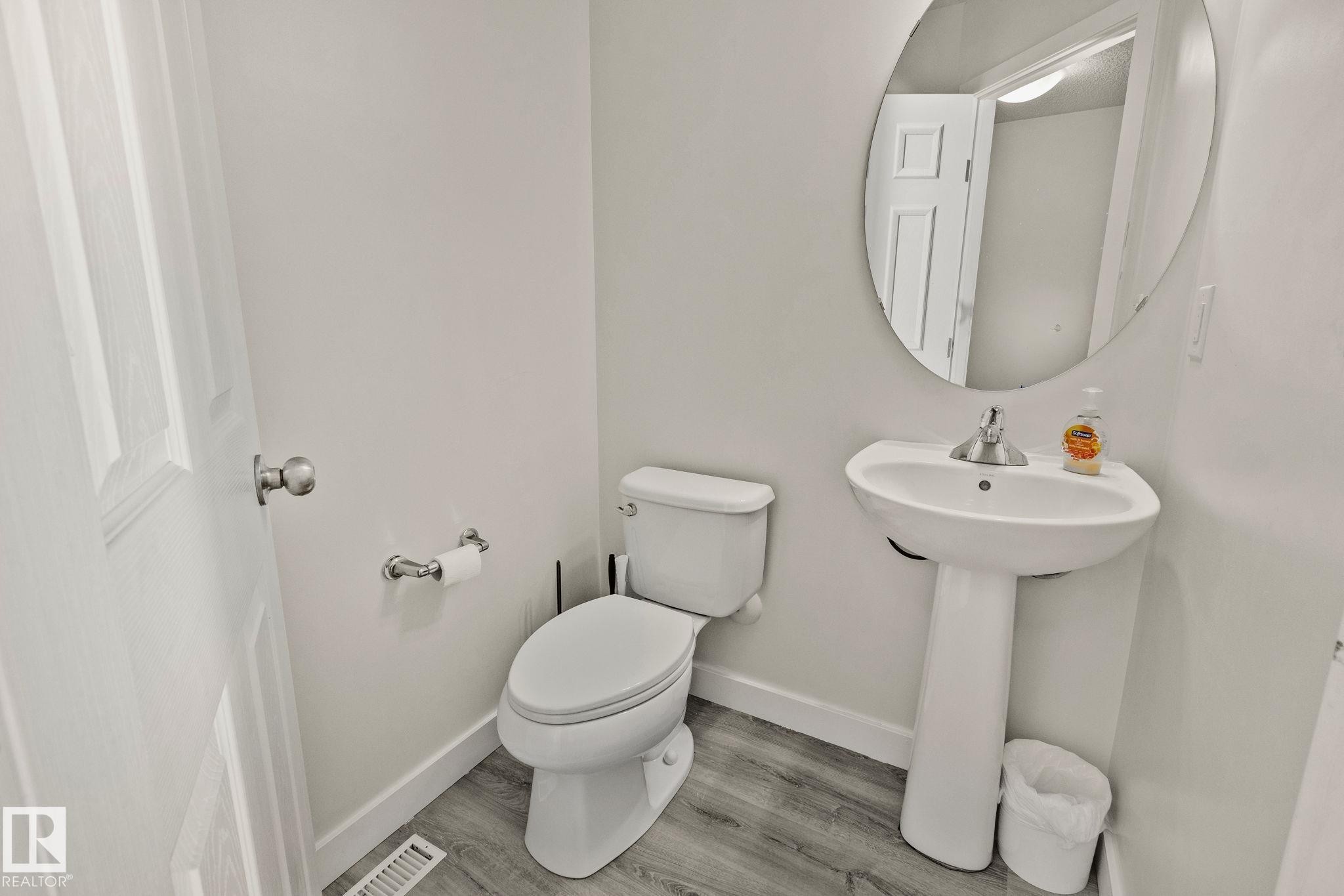 439 Reed Crescent, Leduc, AB - Indoor Photo Showing Bathroom