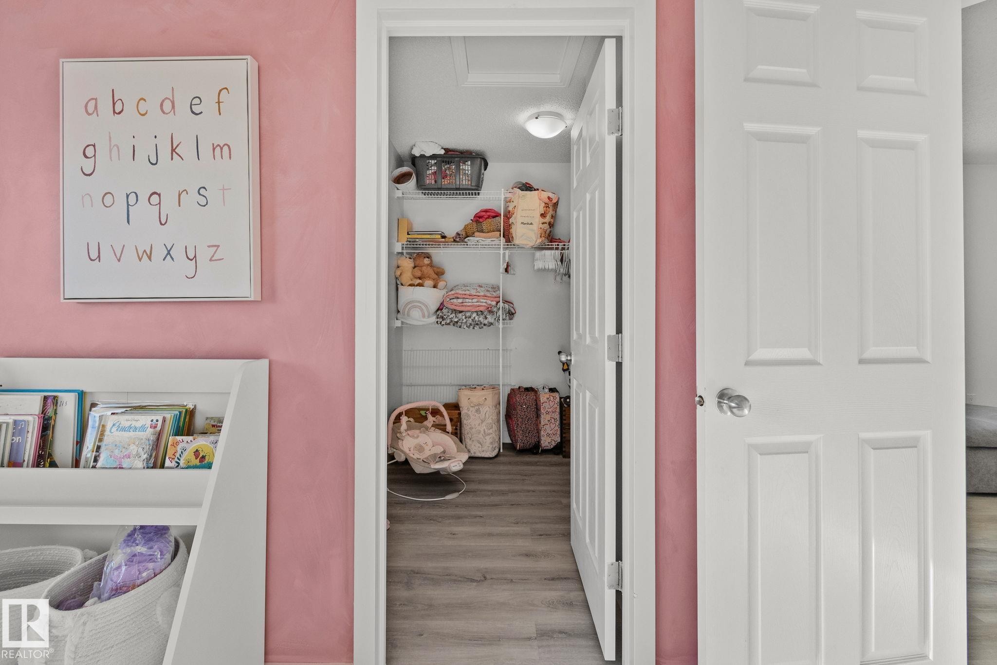 439 Reed Crescent, Leduc, AB - Indoor Photo Showing Other Room