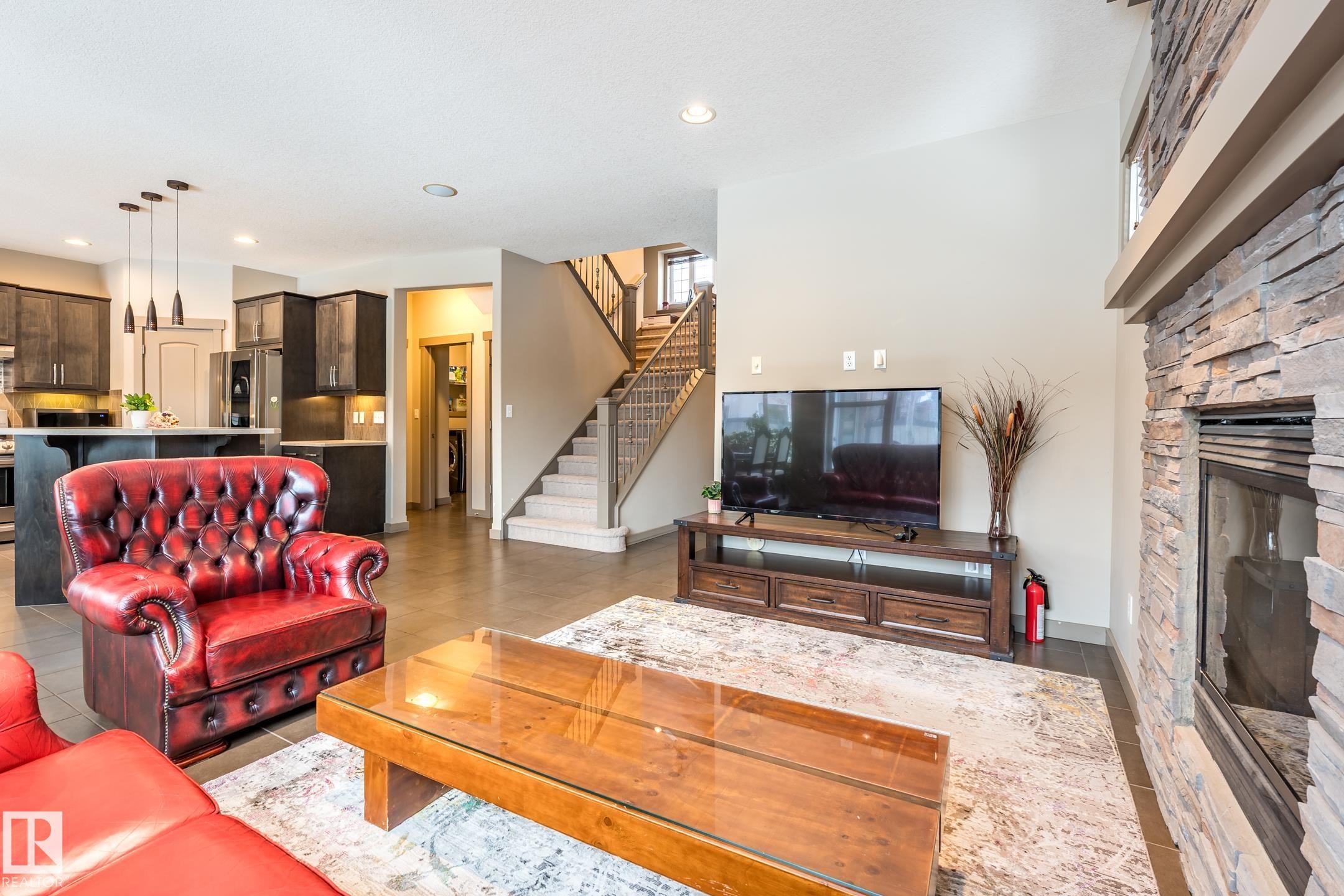 1503 Malone Close, Edmonton, AB - Indoor Photo Showing Living Room With Fireplace