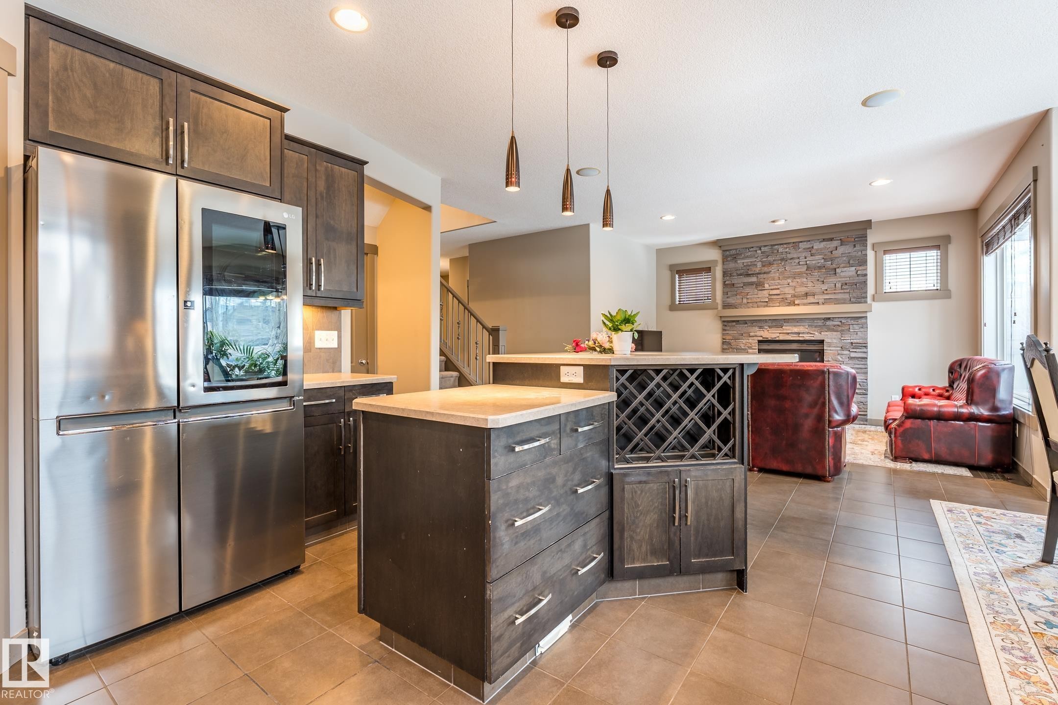 1503 Malone Close, Edmonton, AB - Indoor Photo Showing Kitchen With Fireplace With Upgraded Kitchen