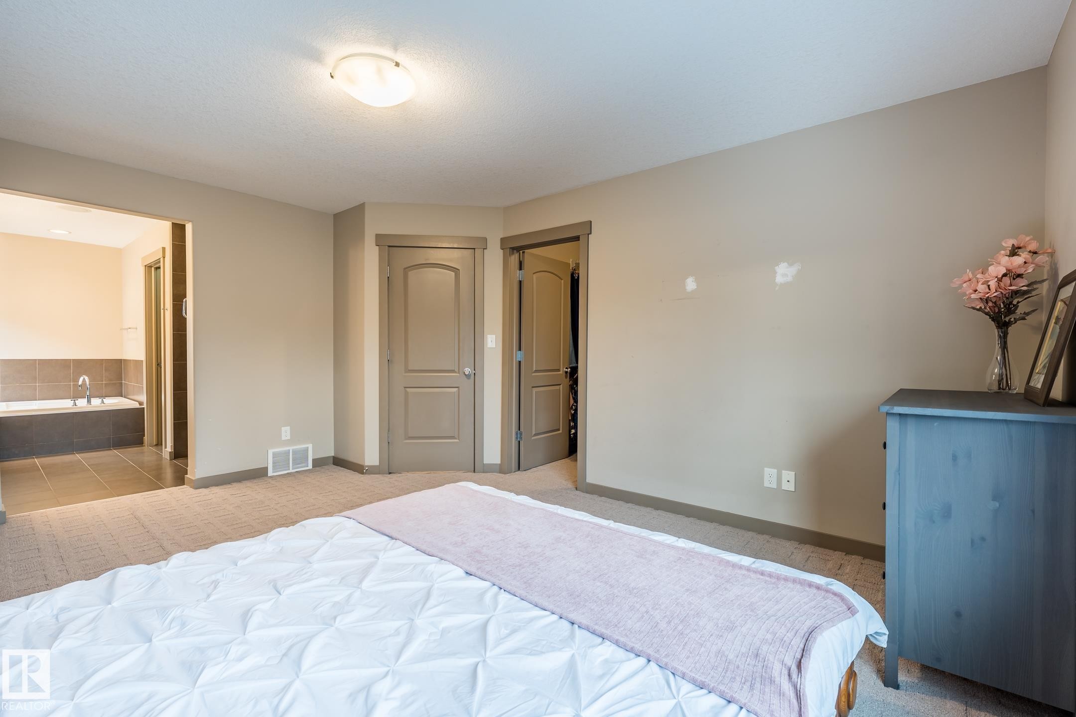 1503 Malone Close, Edmonton, AB - Indoor Photo Showing Bedroom