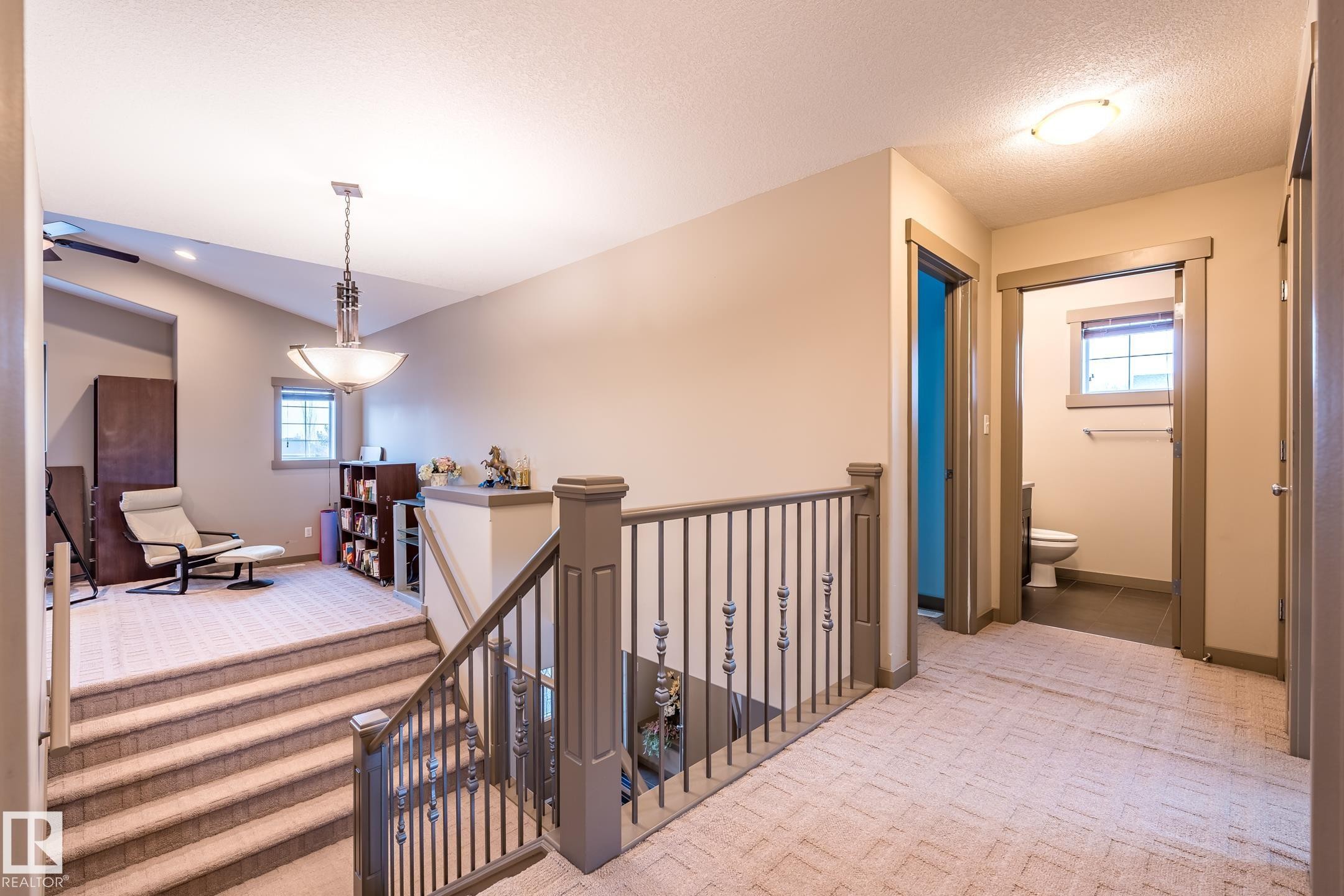 1503 Malone Close, Edmonton, AB - Indoor Photo Showing Other Room