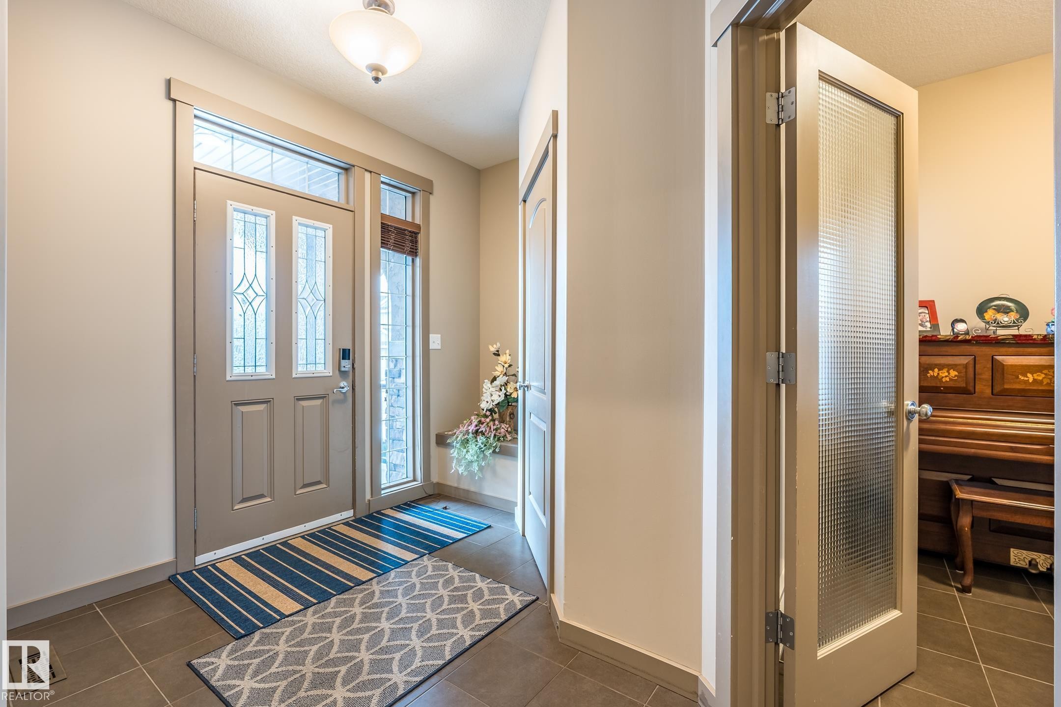 1503 Malone Close, Edmonton, AB - Indoor Photo Showing Other Room