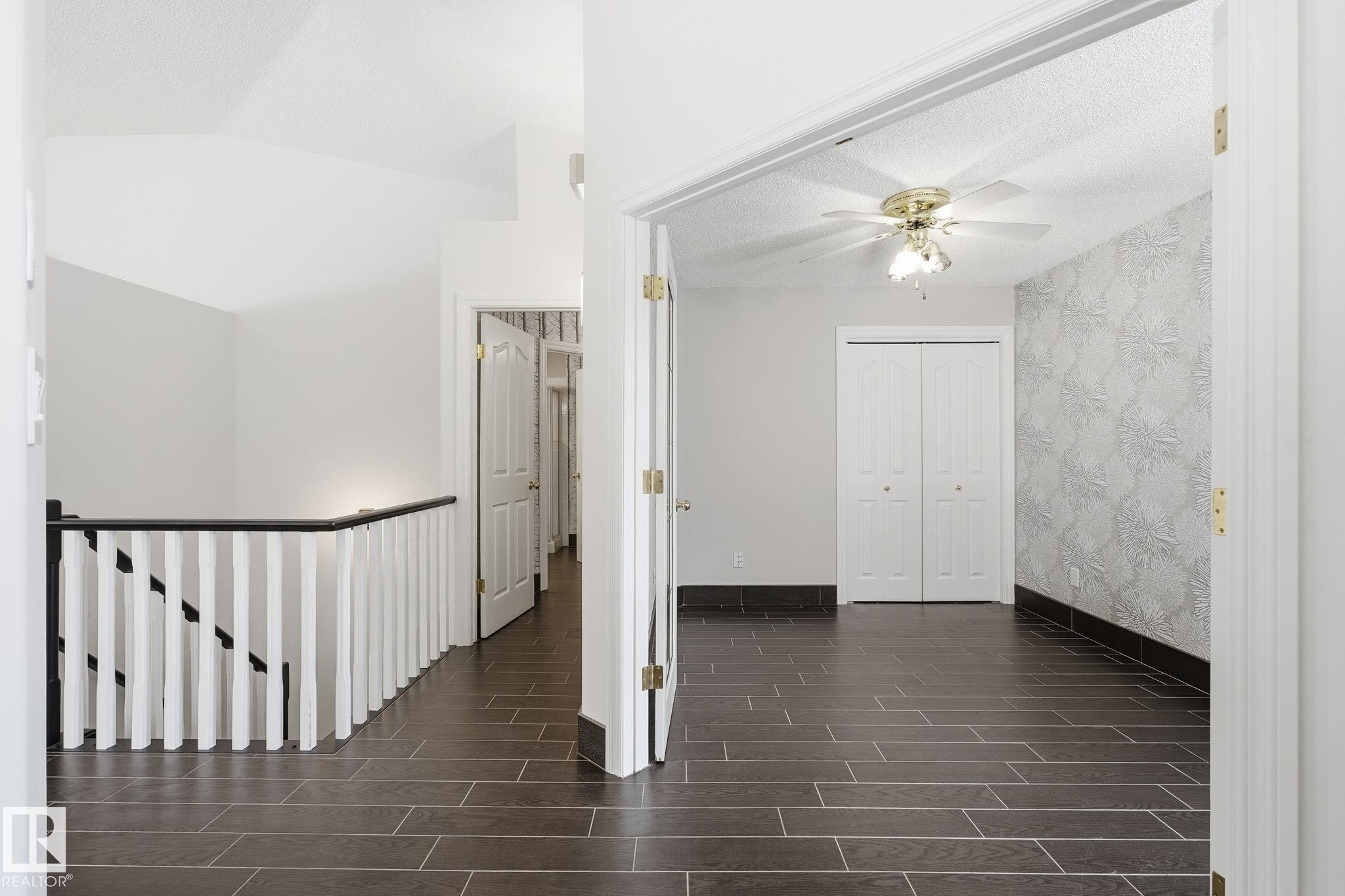 2405 Riverbend Road, Edmonton, AB - Indoor Photo Showing Other Room