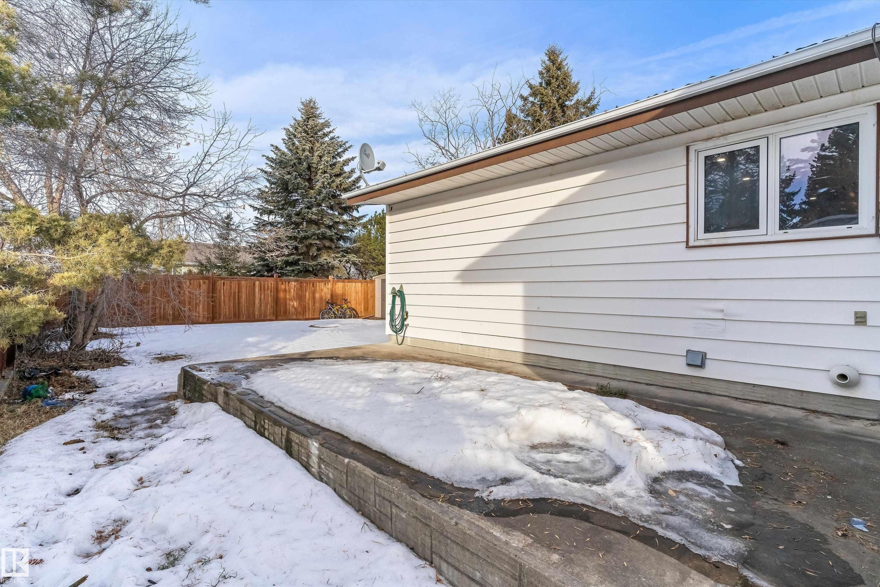 7204 10 Avenue, Edmonton, AB - Outdoor