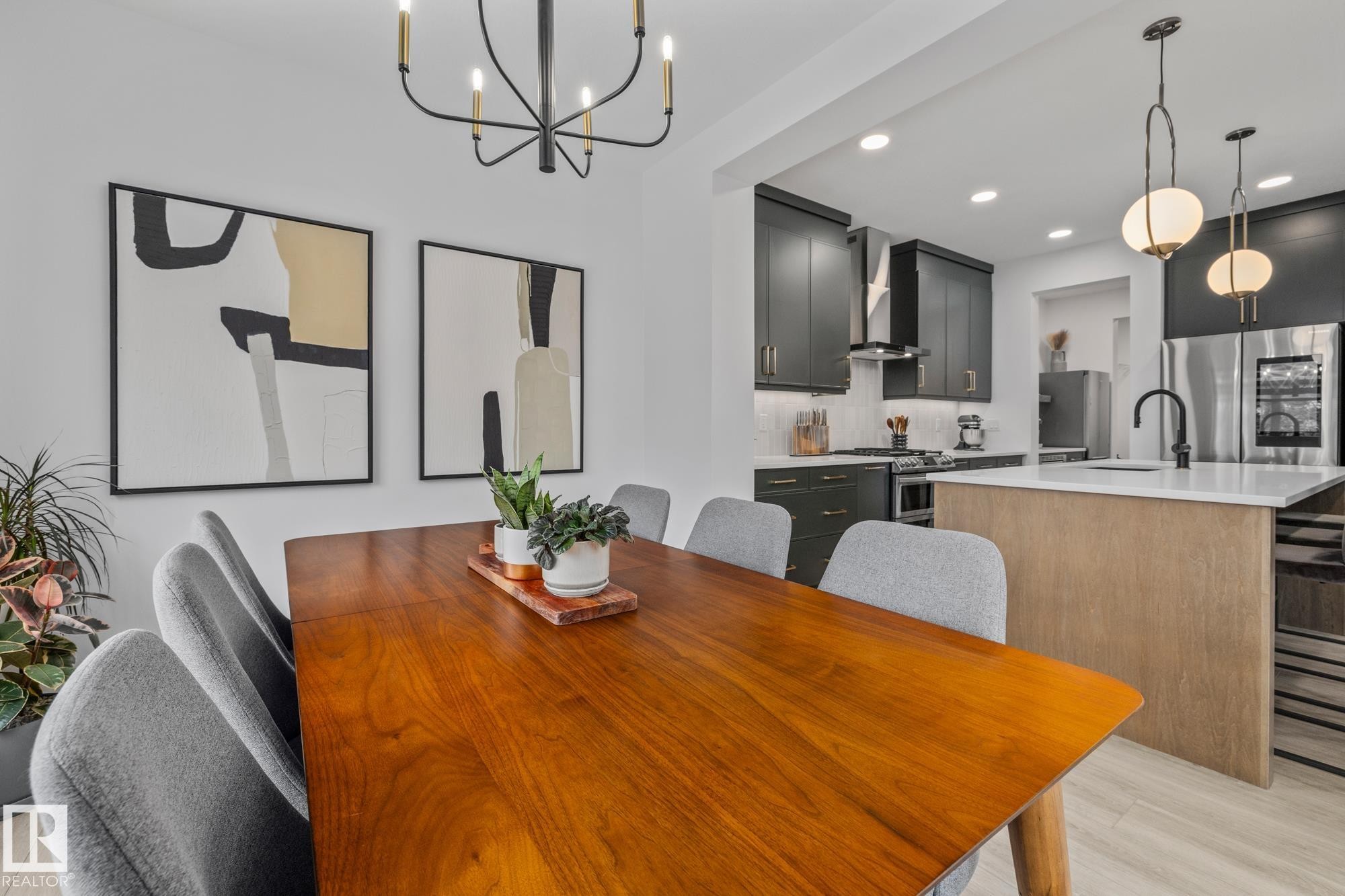 664 Astoria Way, Devon, AB - Indoor Photo Showing Dining Room