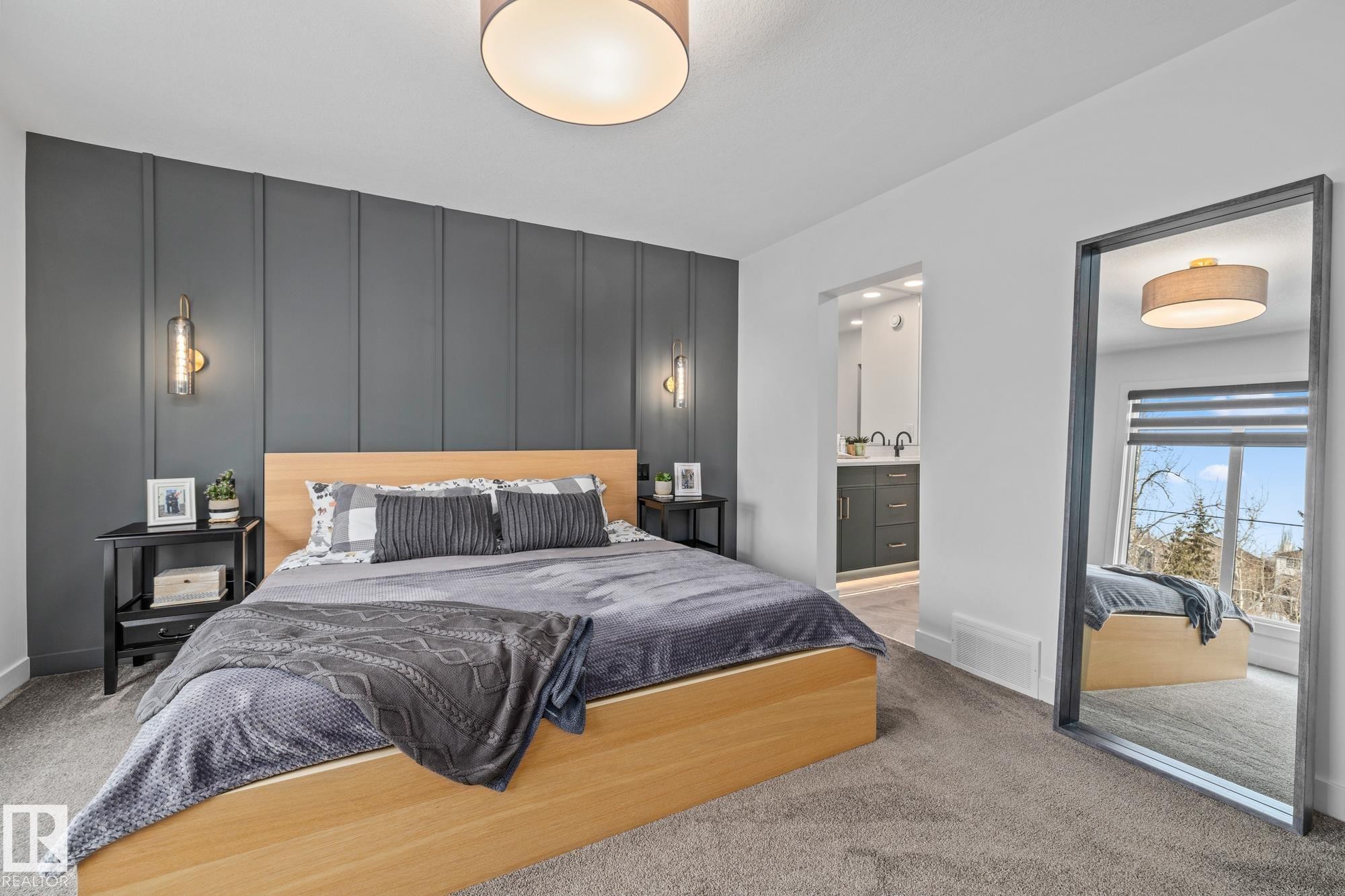 664 Astoria Way, Devon, AB - Indoor Photo Showing Bedroom