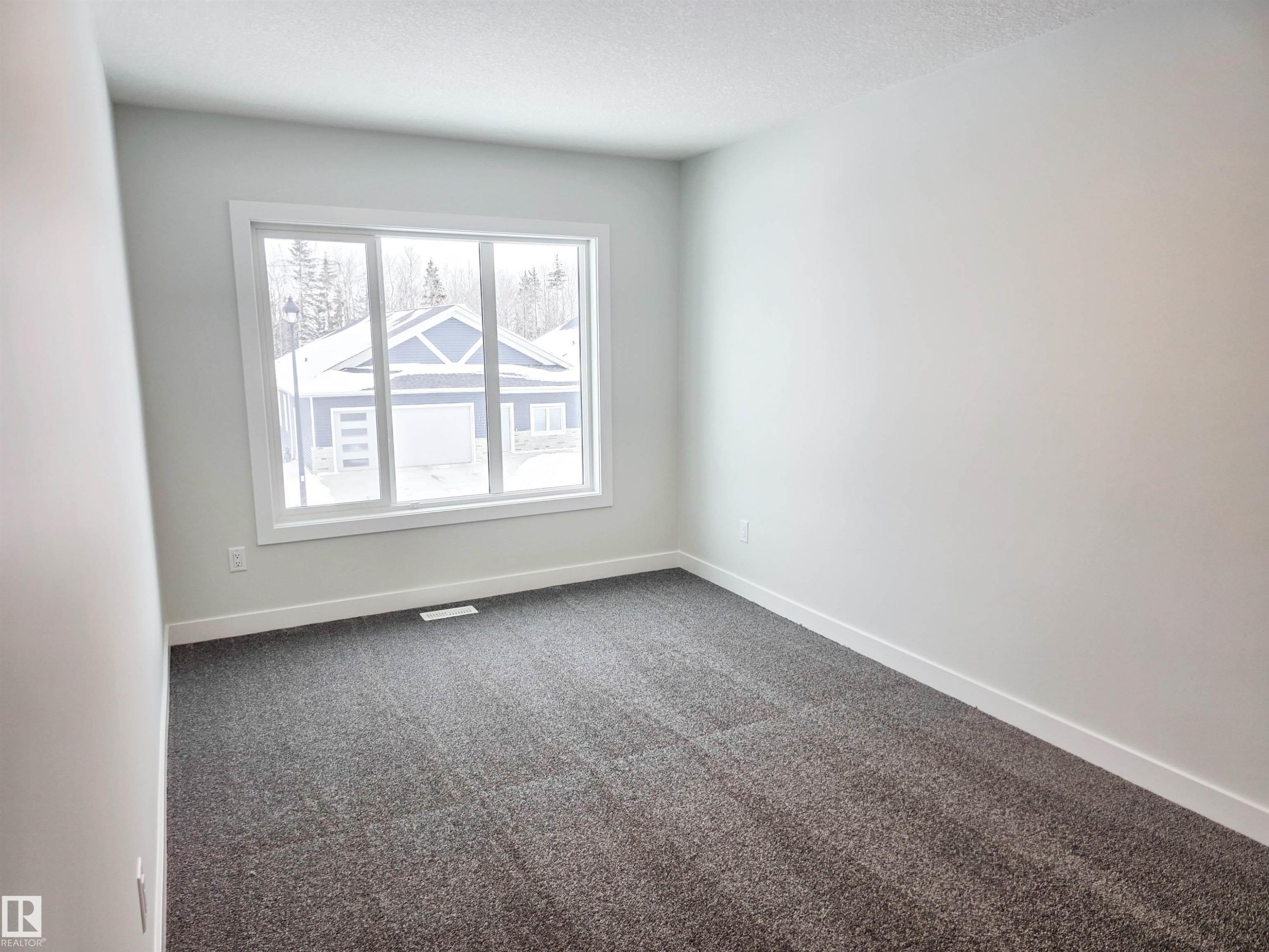 219 Ravine Drive, Devon, AB - Indoor Photo Showing Other Room
