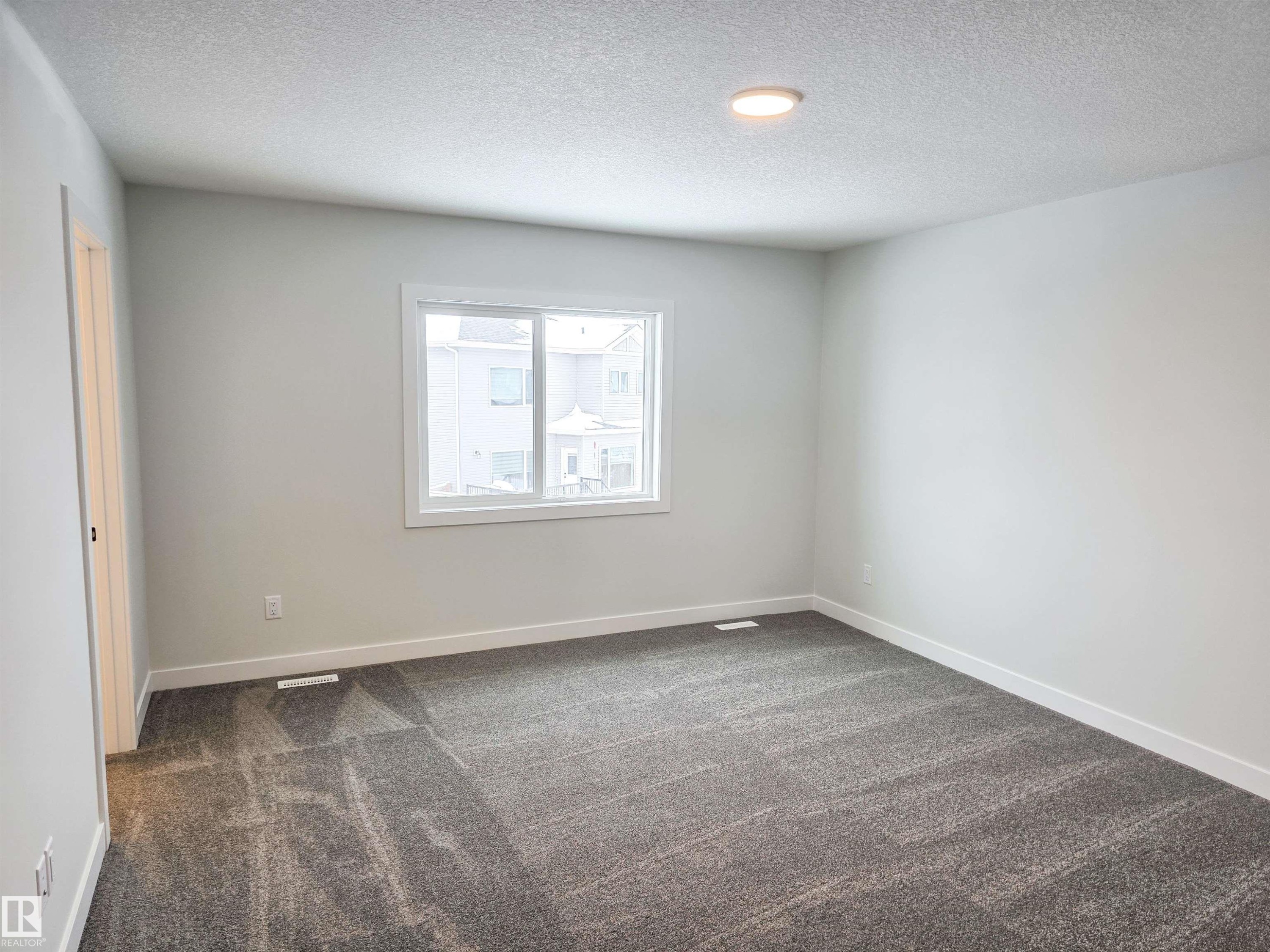 219 Ravine Drive, Devon, AB - Indoor Photo Showing Other Room