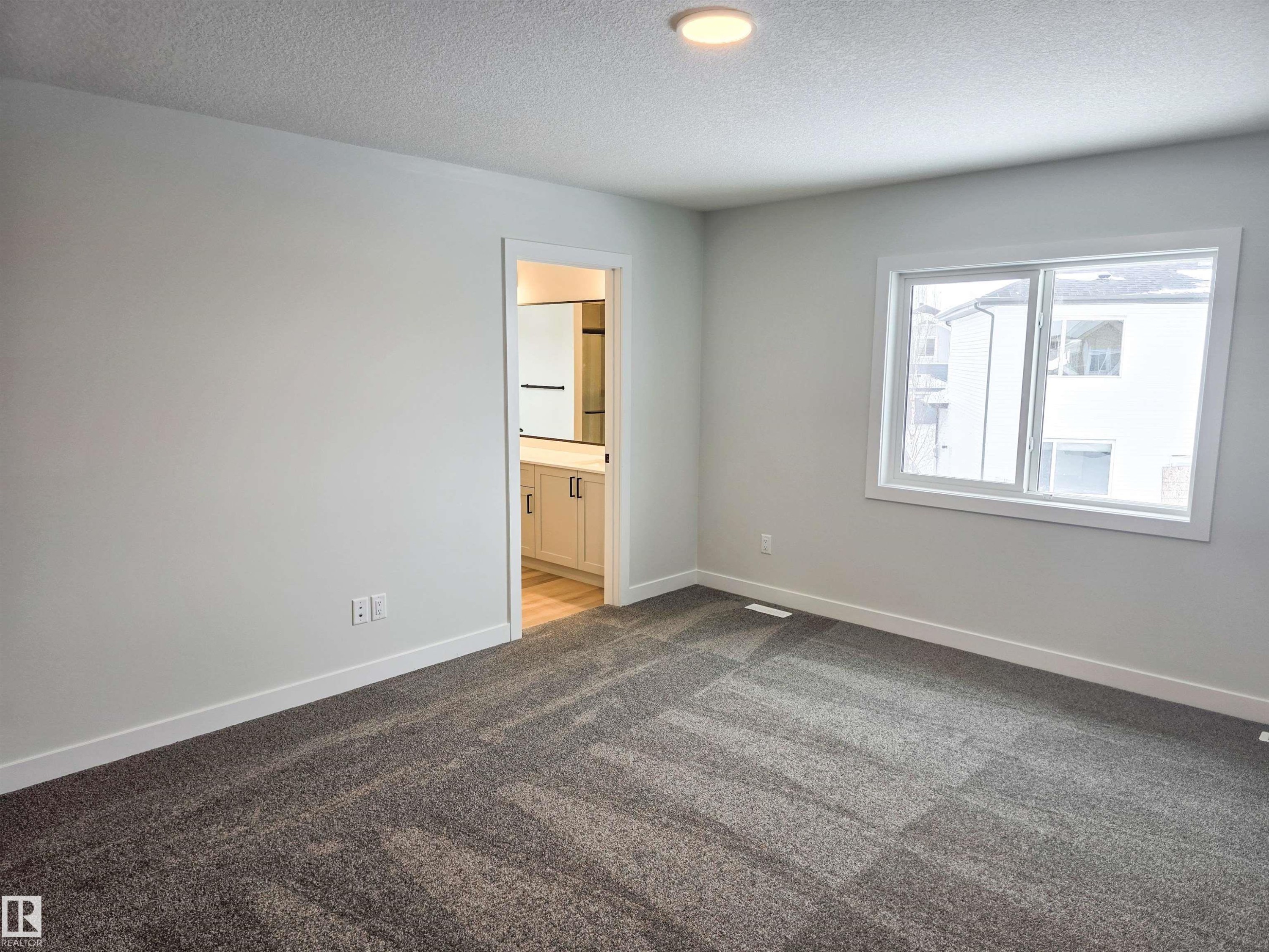 219 Ravine Drive, Devon, AB - Indoor Photo Showing Other Room