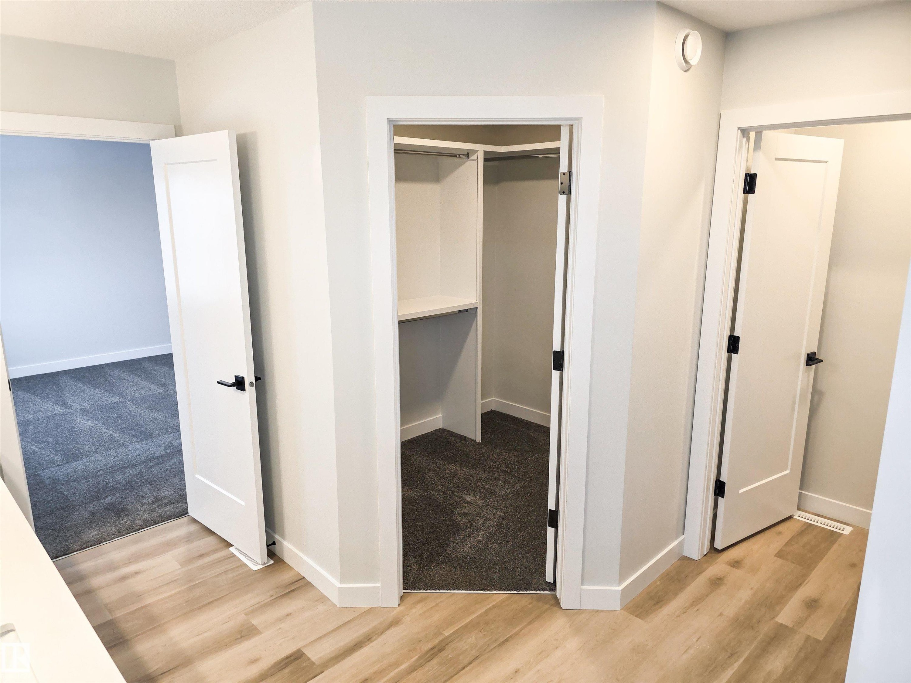 219 Ravine Drive, Devon, AB - Indoor Photo Showing Other Room