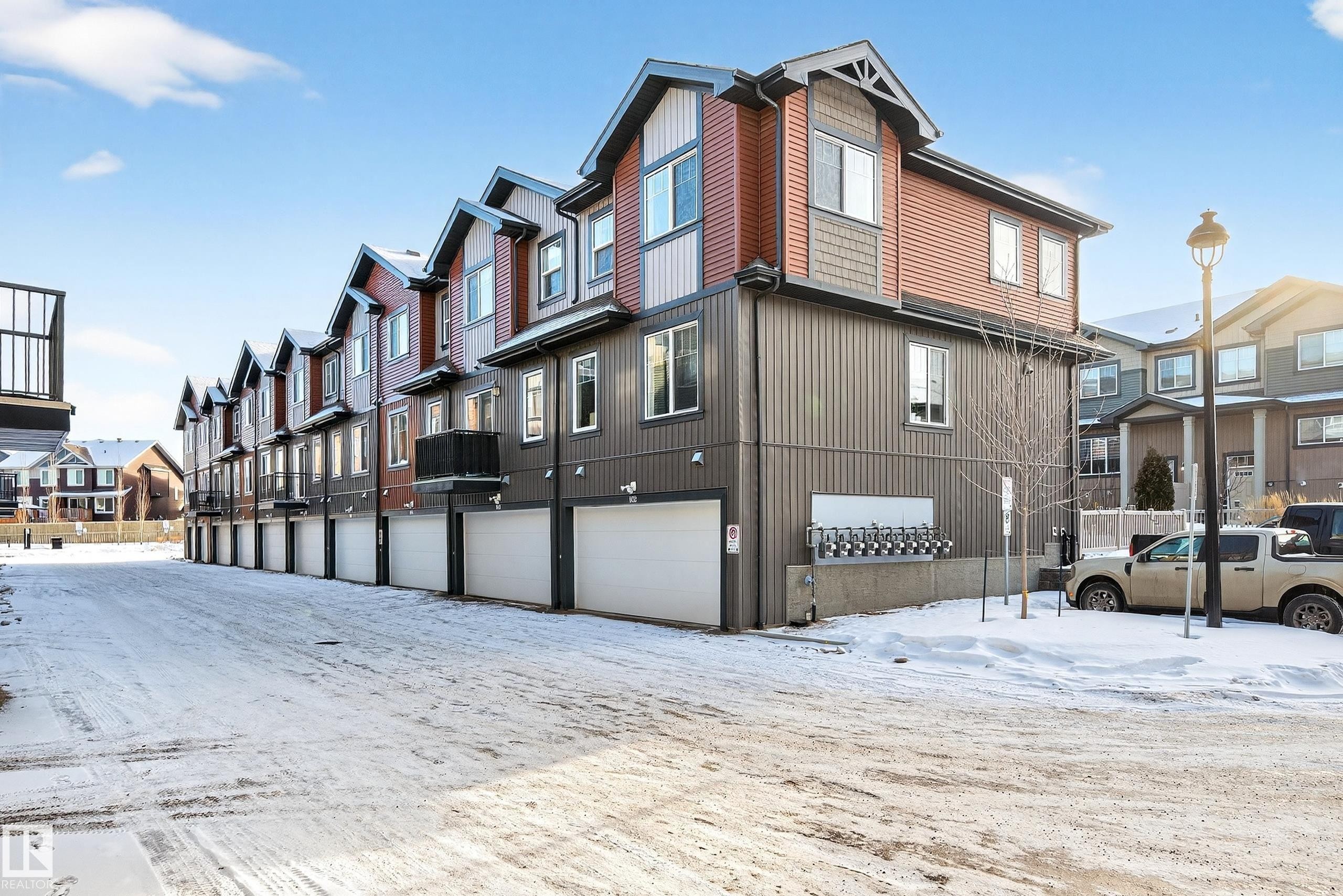 103 3305 Orchards Link Link, Edmonton, AB - Outdoor