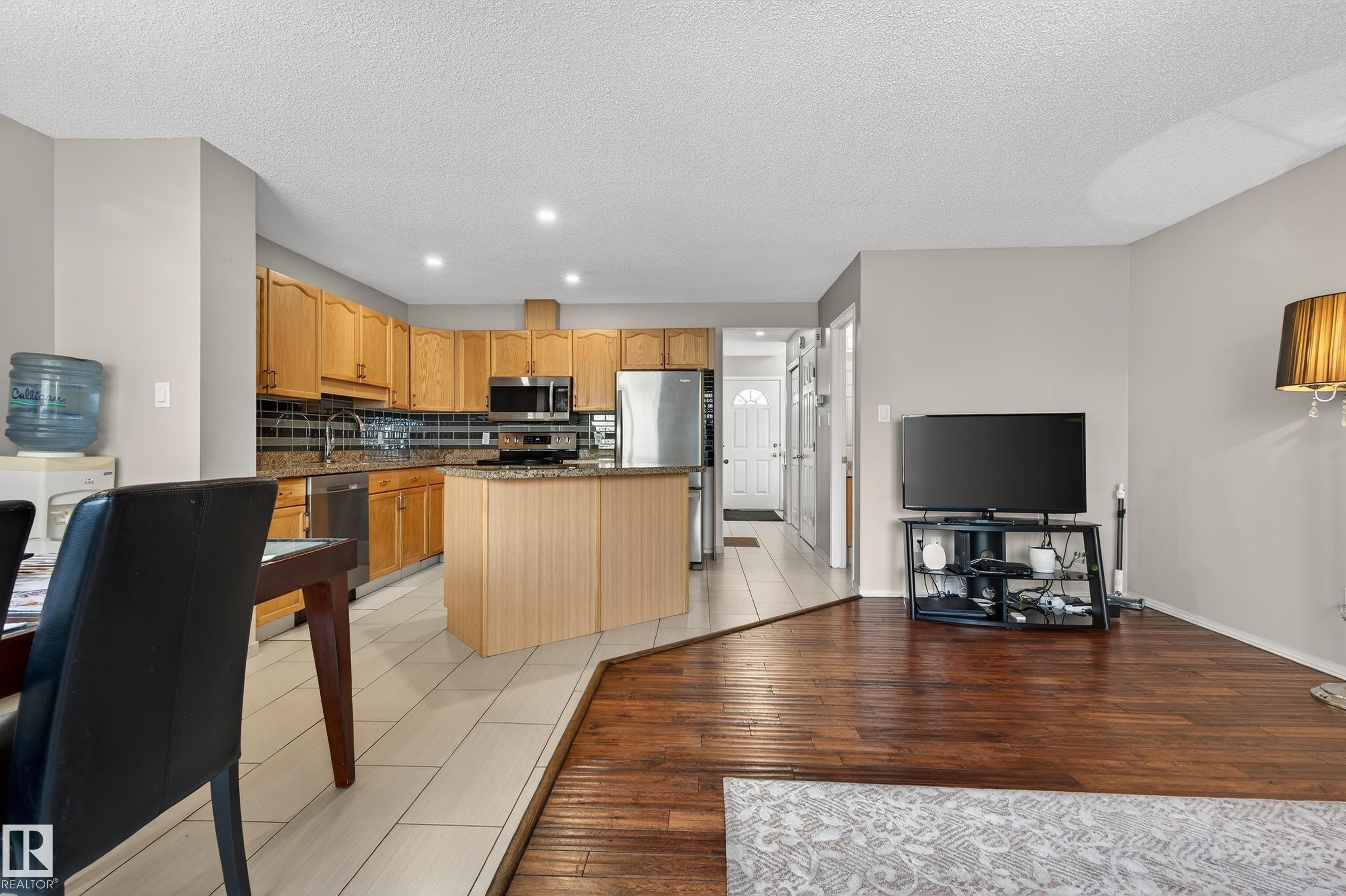 6840 159A Avenue, Edmonton, AB - Indoor