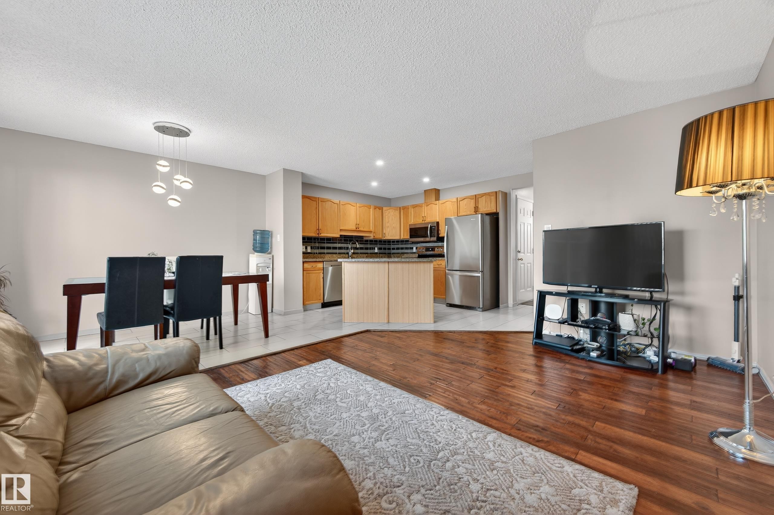 6840 159A Avenue, Edmonton, AB - Indoor