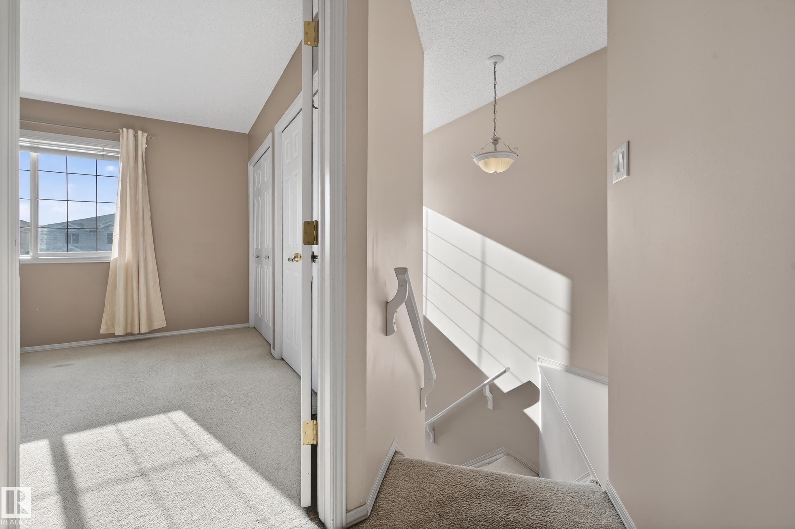 6840 159A Avenue, Edmonton, AB - Indoor Photo Showing Other Room