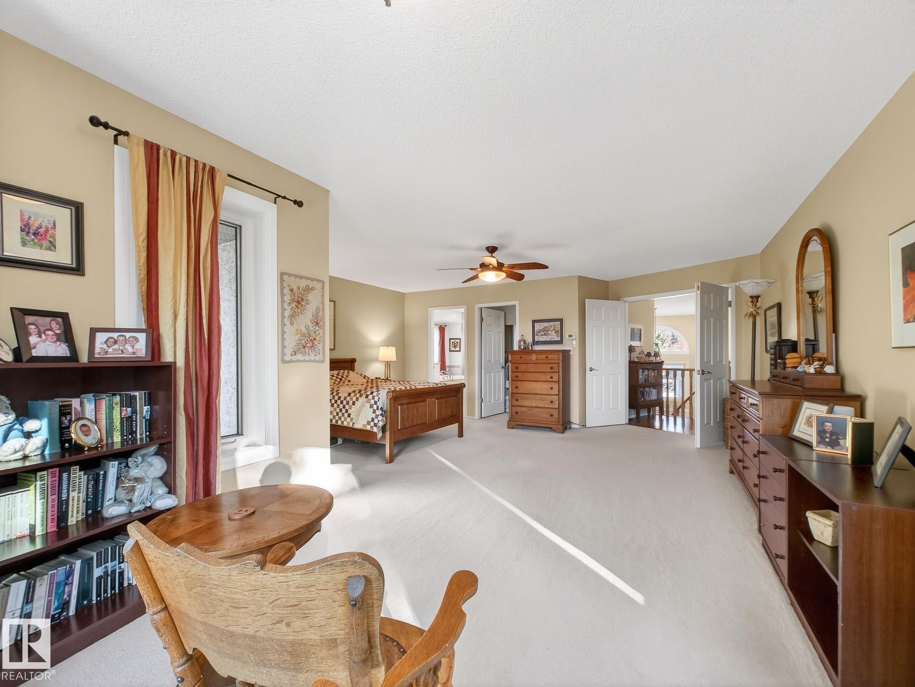 220 Ronning Close, Edmonton, AB - Indoor