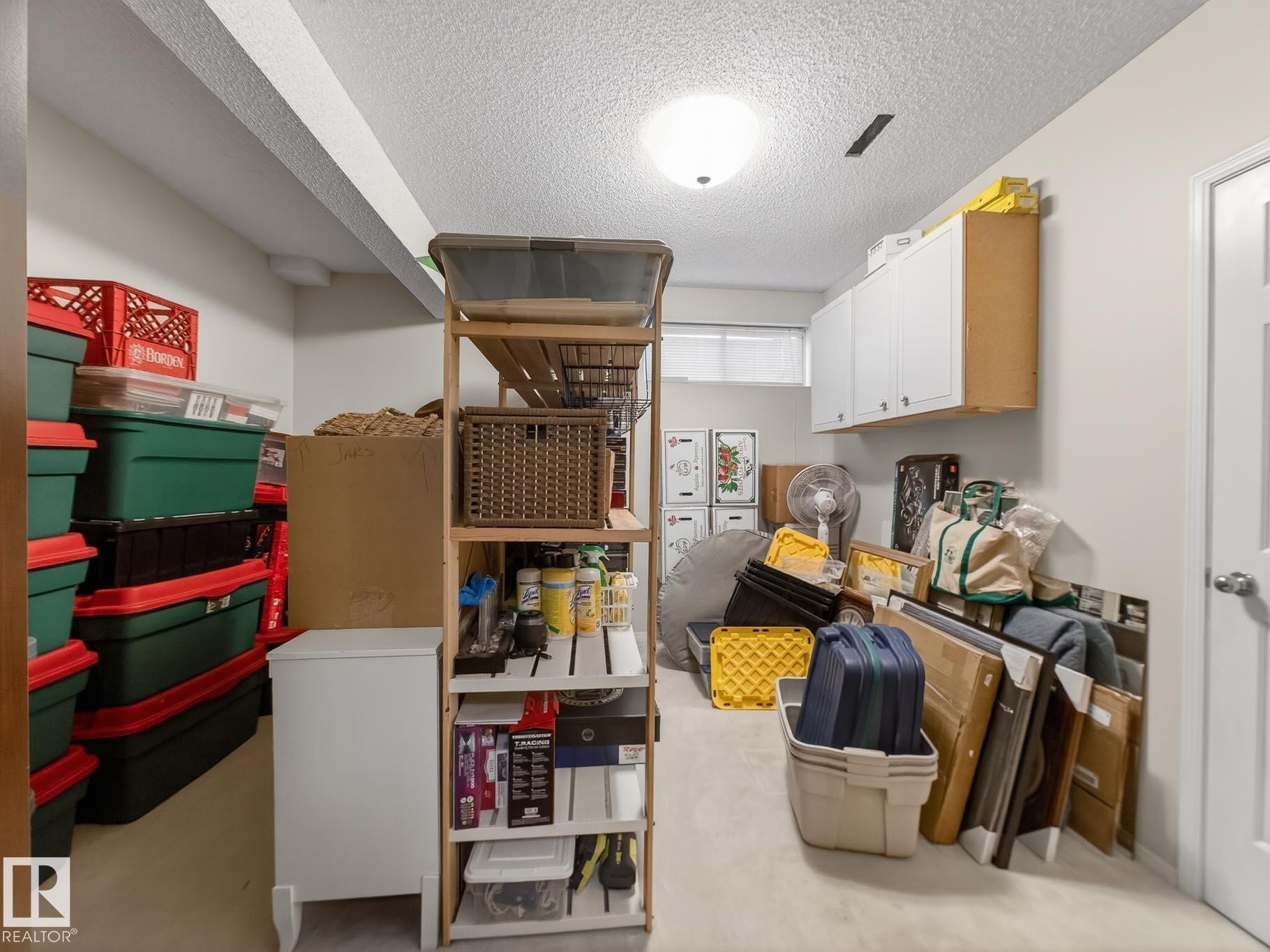 220 Ronning Close, Edmonton, AB - Indoor