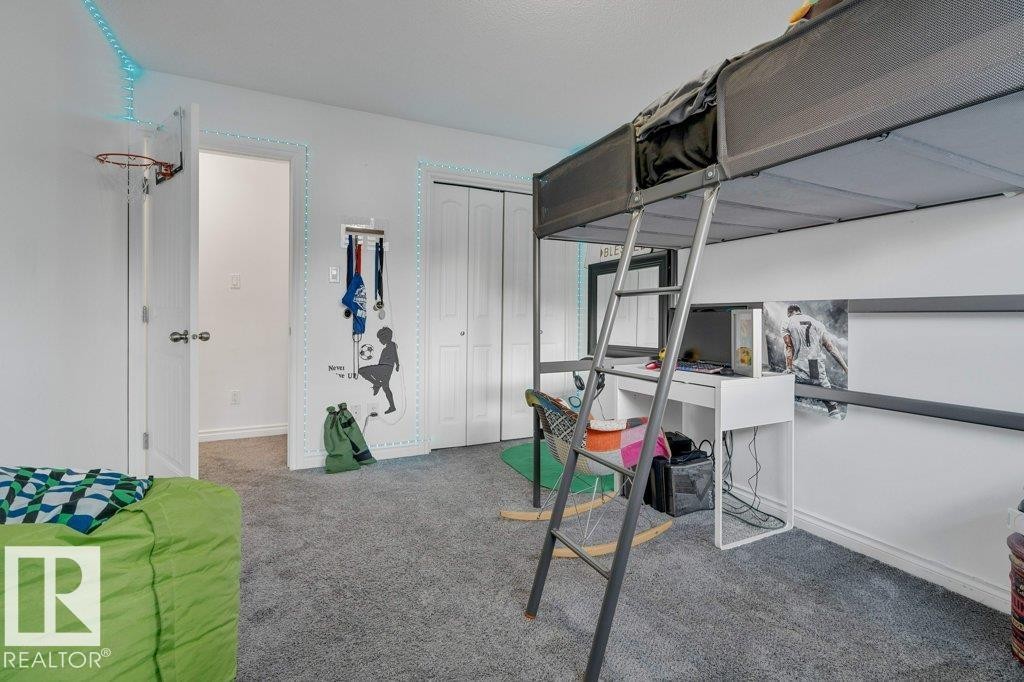 7611 141 Avenue Nw, Edmonton, AB - Indoor