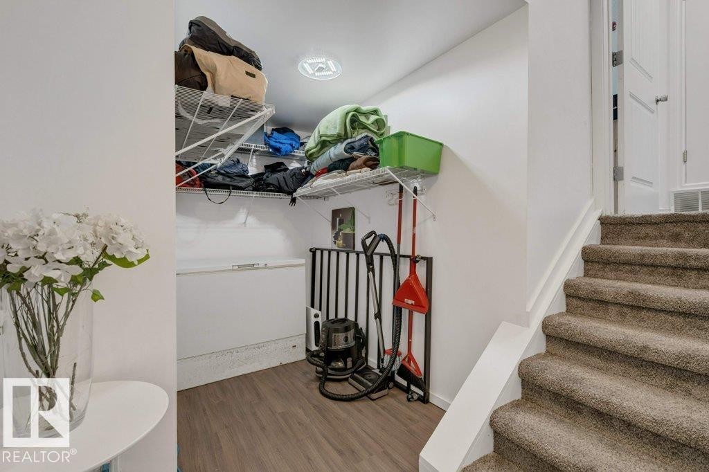 7611 141 Avenue Nw, Edmonton, AB - Indoor Photo Showing Other Room