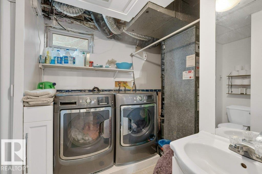 7611 141 Avenue Nw, Edmonton, AB - Indoor Photo Showing Laundry Room