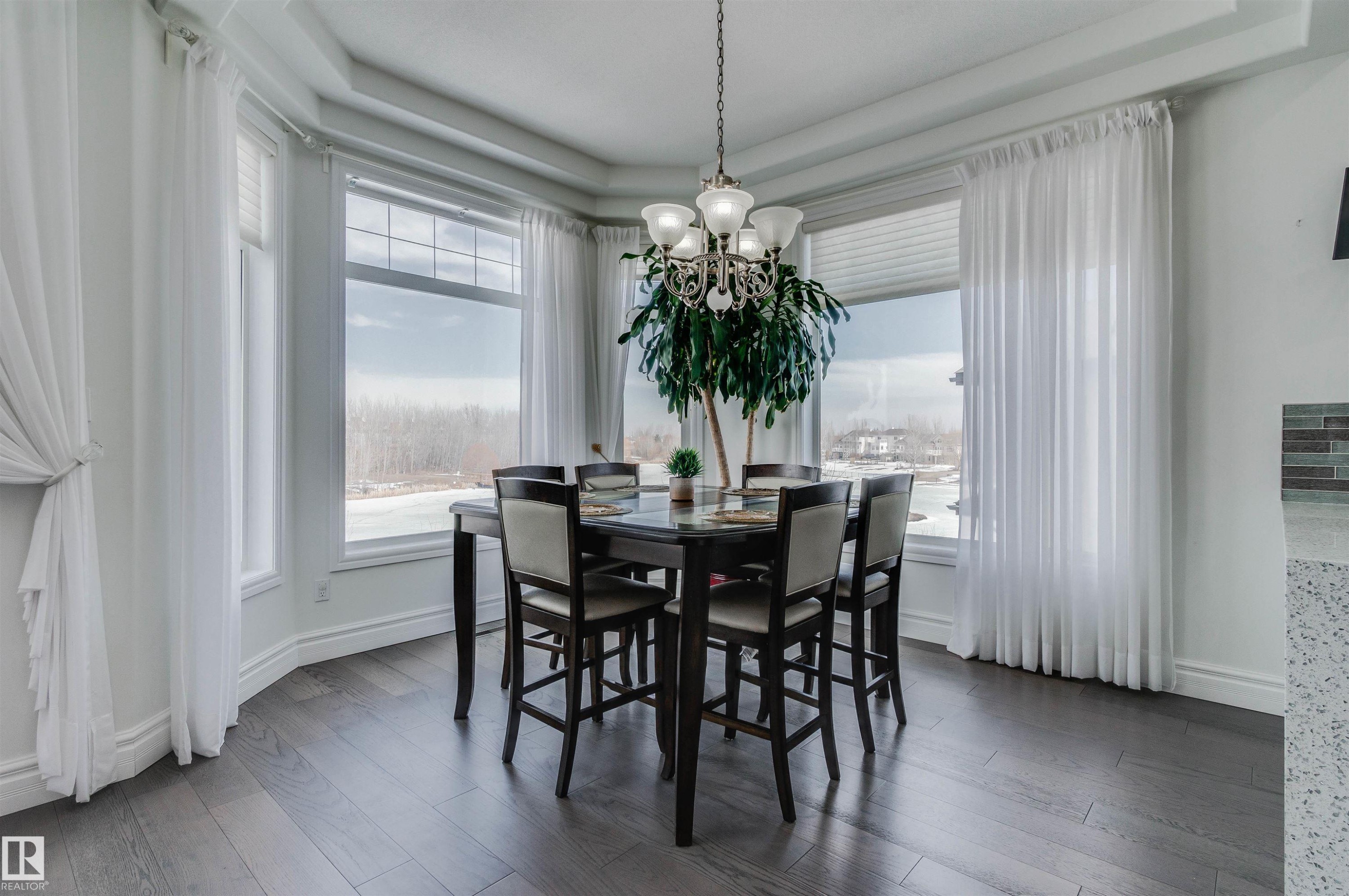 251 Galland Close, Edmonton, AB - Indoor Photo Showing Dining Room