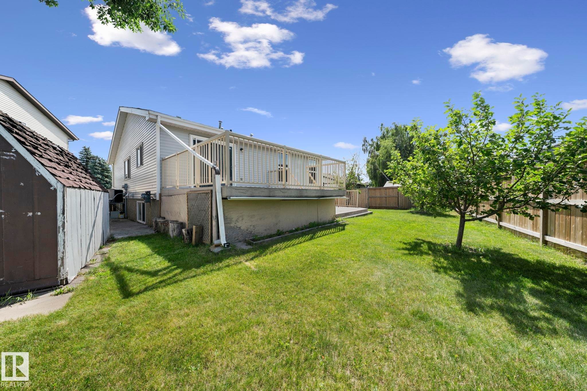 10458 14 Avenue Nw, Edmonton, AB - Outdoor
