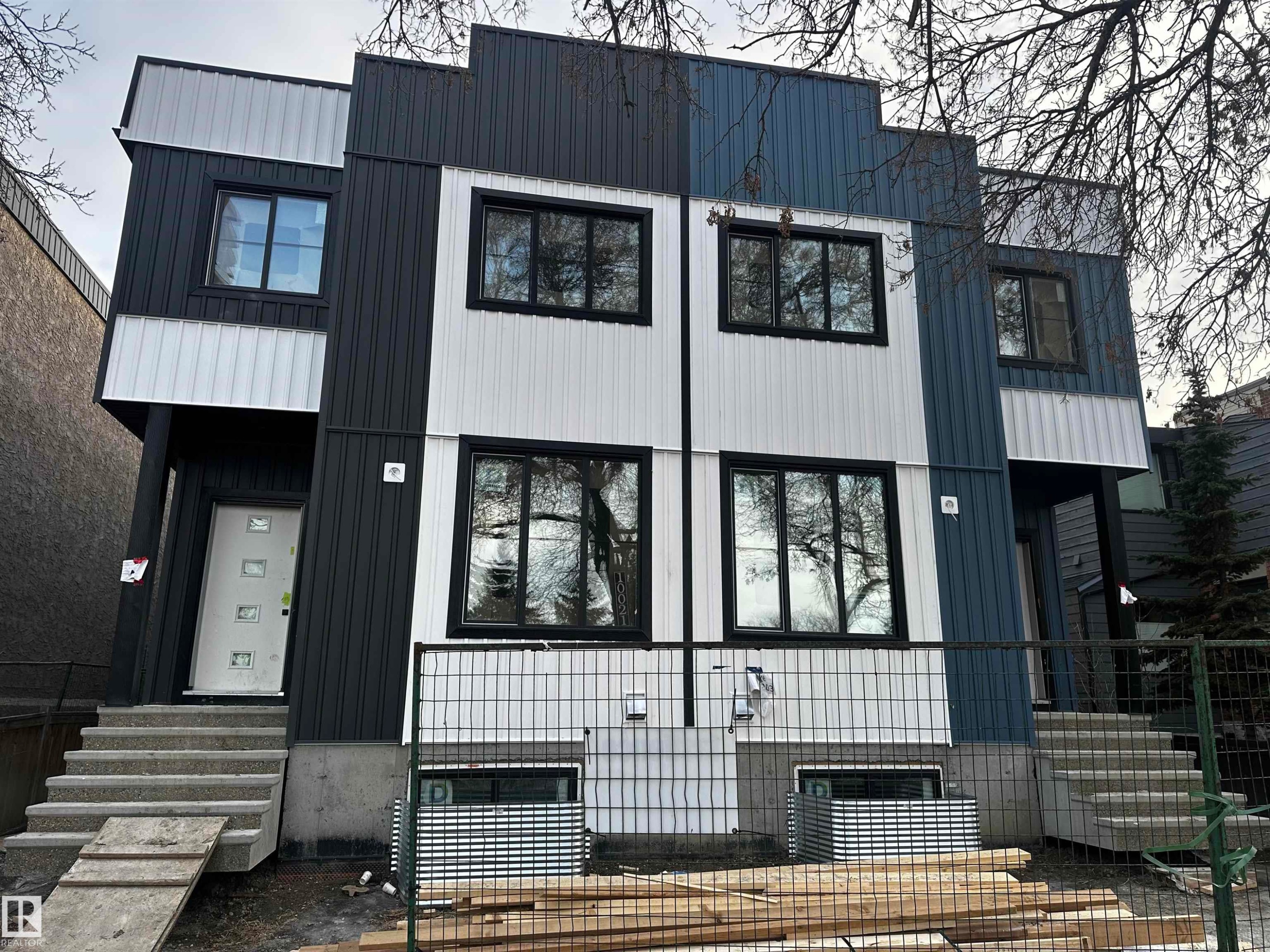 View of front of home - 10021 89 Avenue, Edmonton, AB - Outdoor