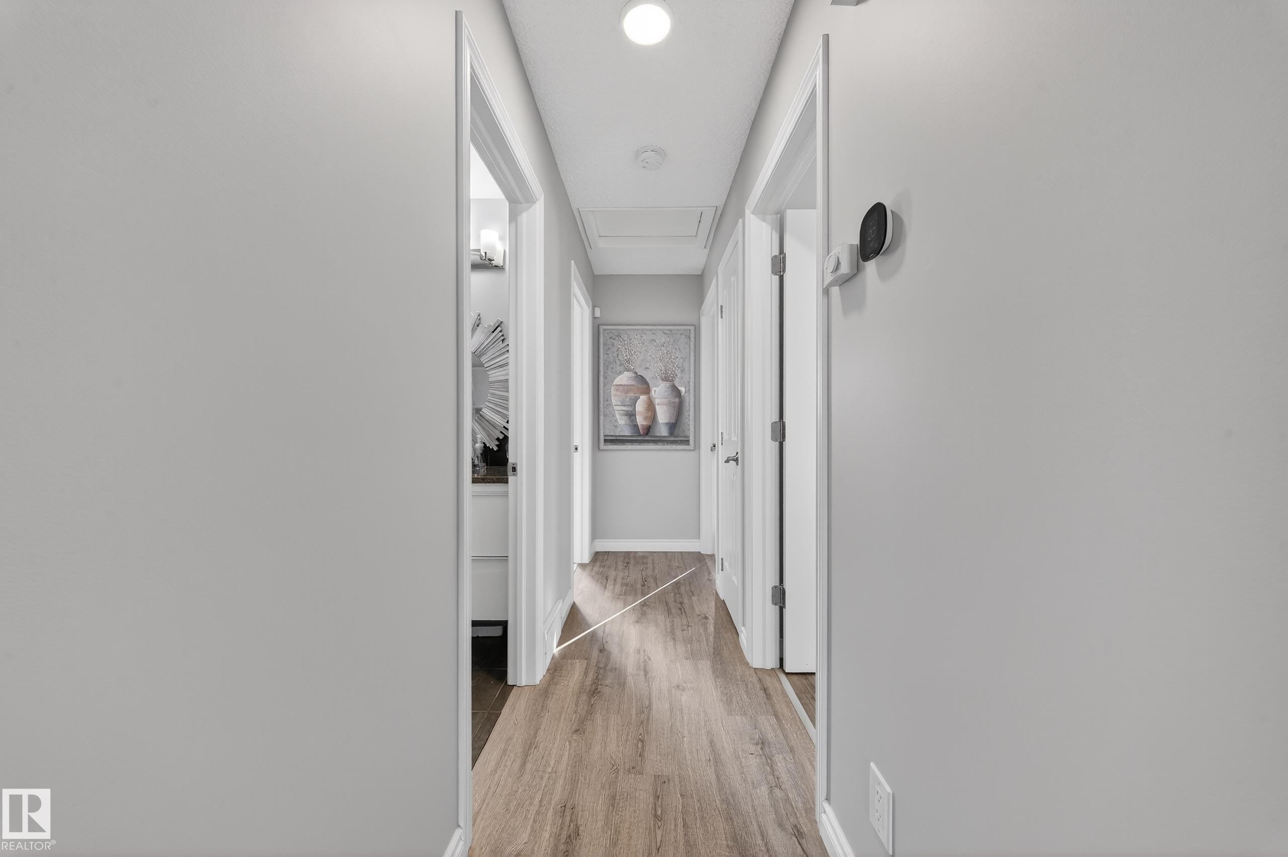 9521 109 Avenue, Edmonton, AB - Indoor Photo Showing Other Room