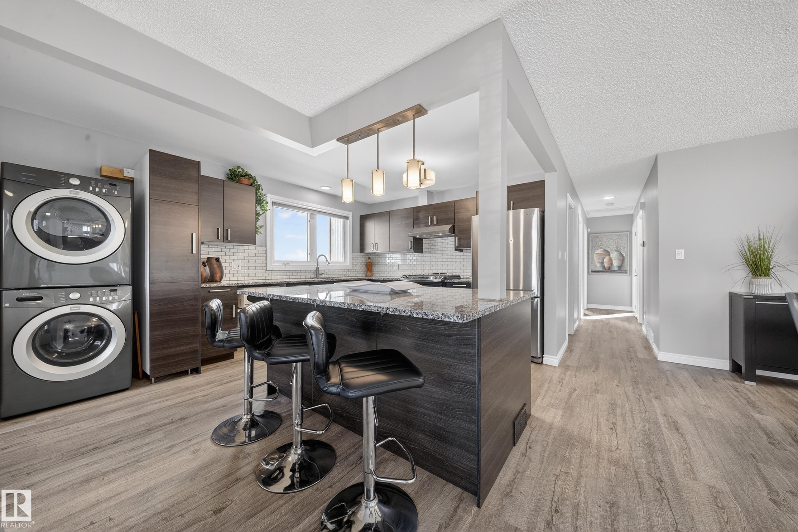 9521 109 Avenue, Edmonton, AB - Indoor Photo Showing Kitchen