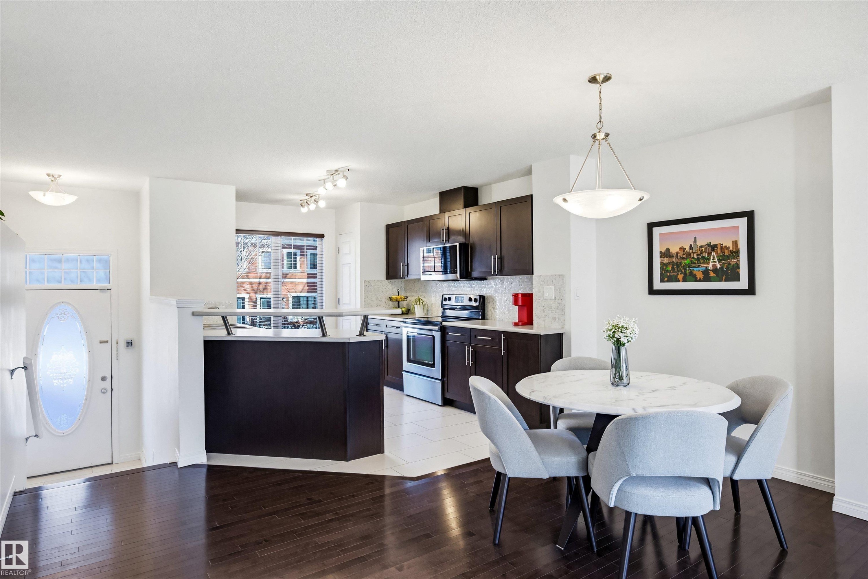 4944 Terwillegar Common, Edmonton, AB - Indoor Photo Showing Dining Room