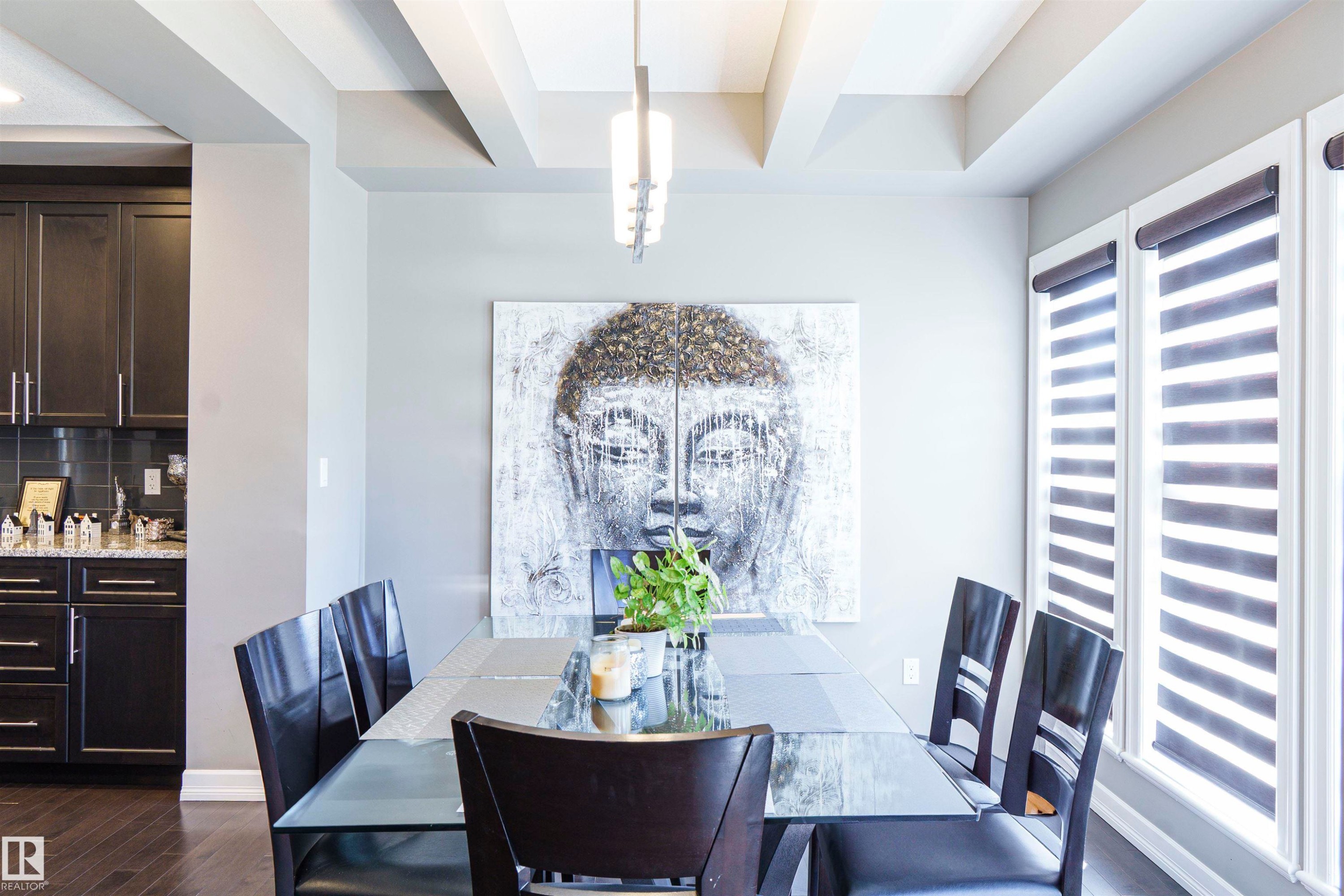3307 Hilton Crescent, Edmonton, AB - Indoor Photo Showing Dining Room