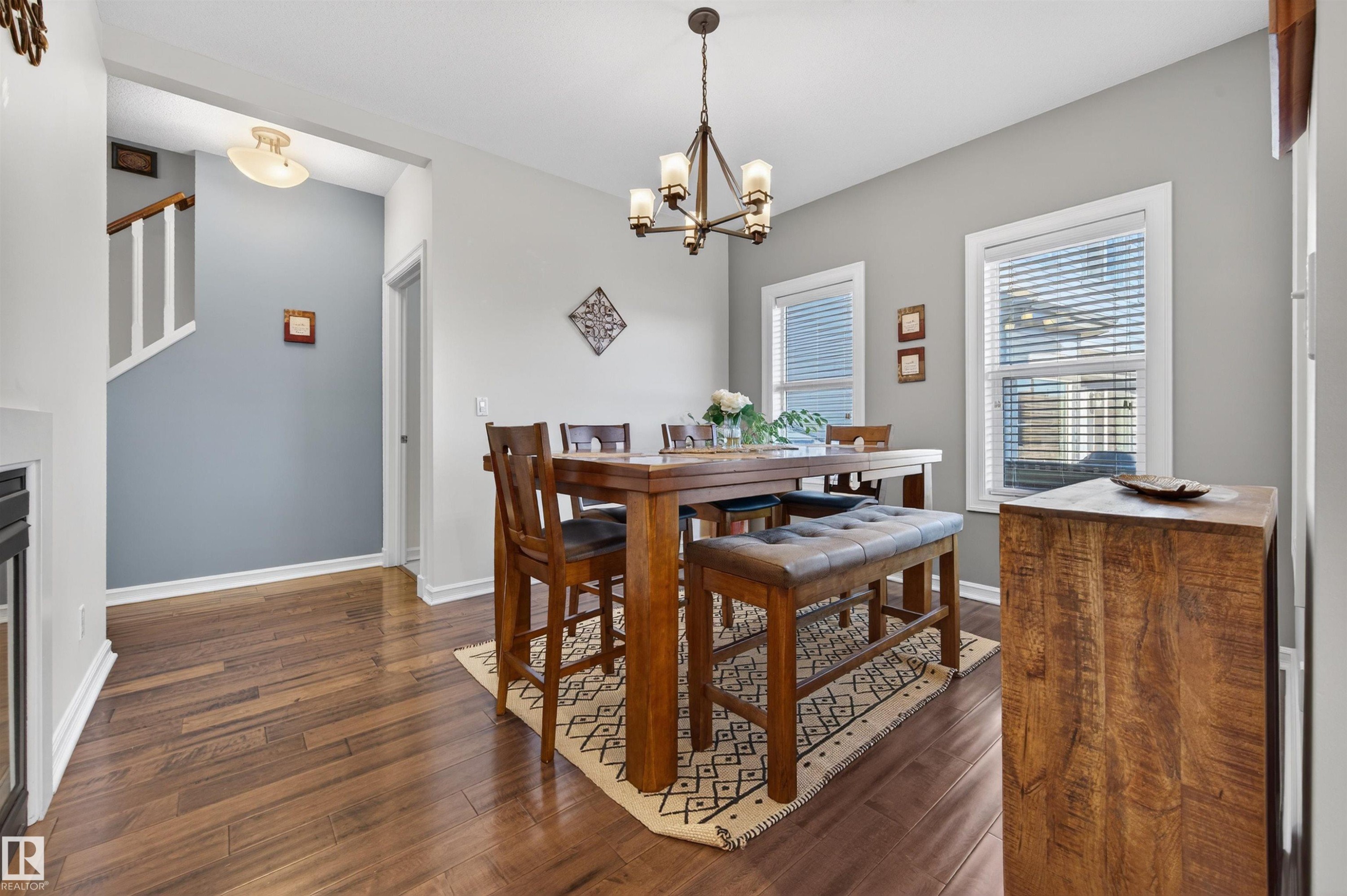 1804 Hammond Crescent, Edmonton, AB - Indoor Photo Showing Dining Room