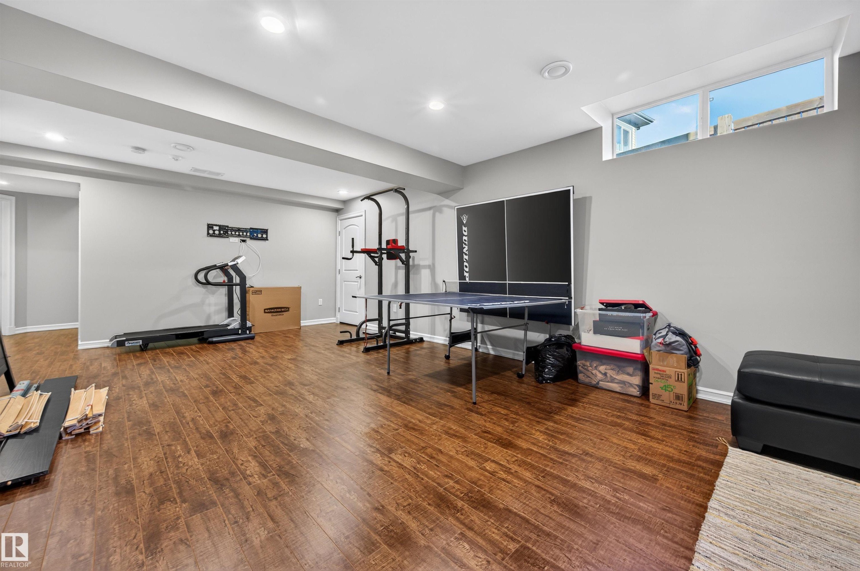 1804 Hammond Crescent, Edmonton, AB - Indoor