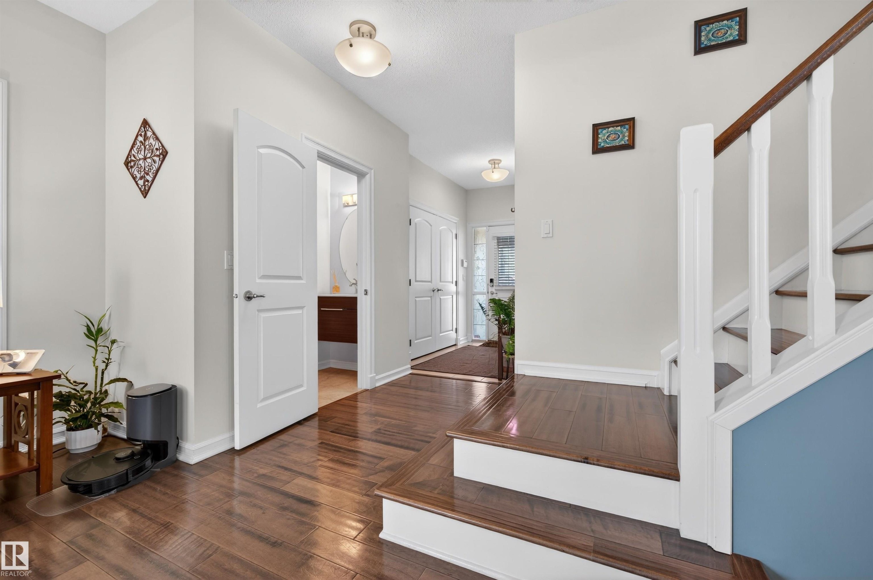 1804 Hammond Crescent, Edmonton, AB - Indoor Photo Showing Other Room