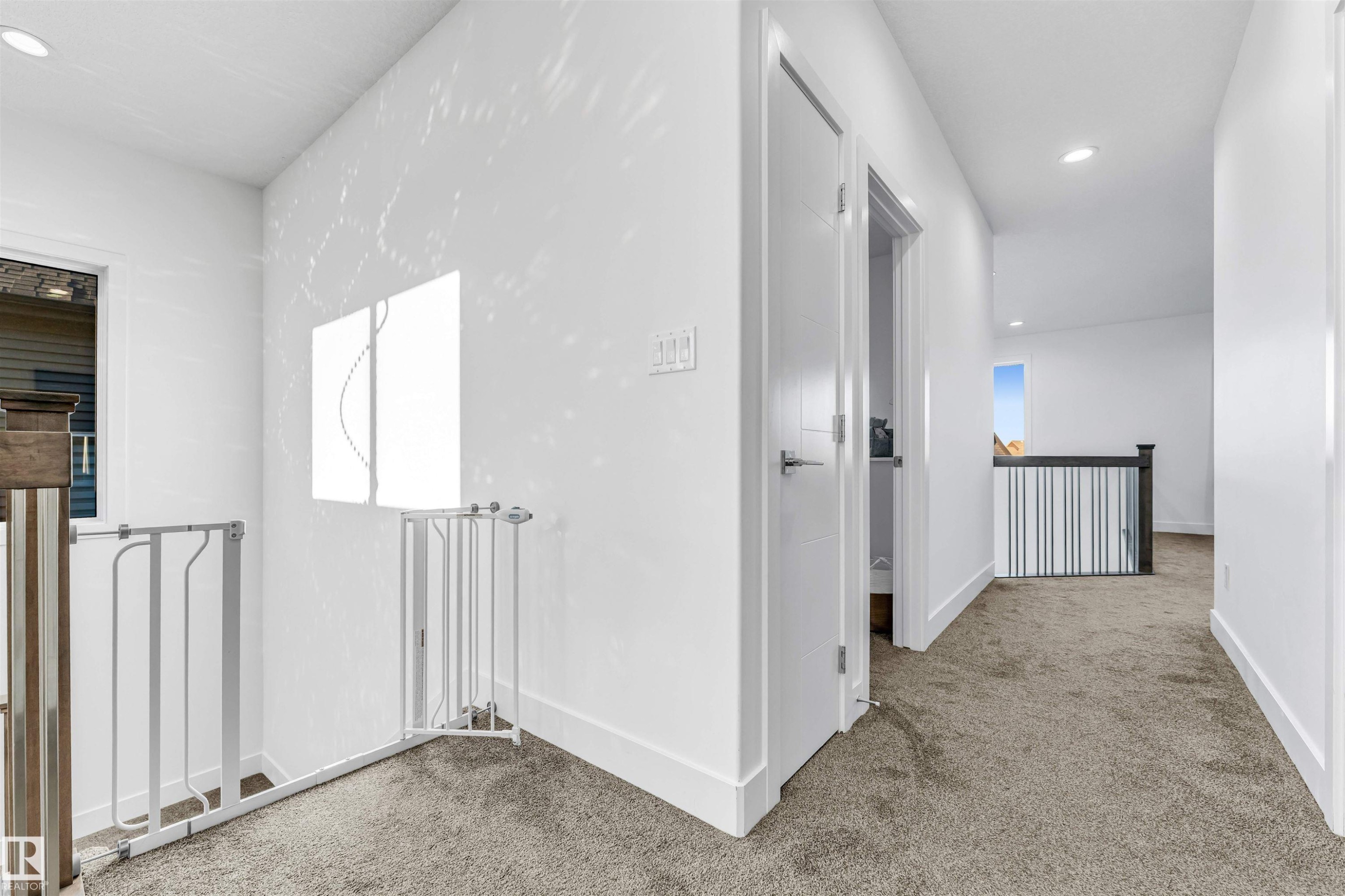 Hall featuring recessed lighting and light carpet - 1407 Graydon Hill Way, Edmonton, AB - Indoor Photo Showing Other Room