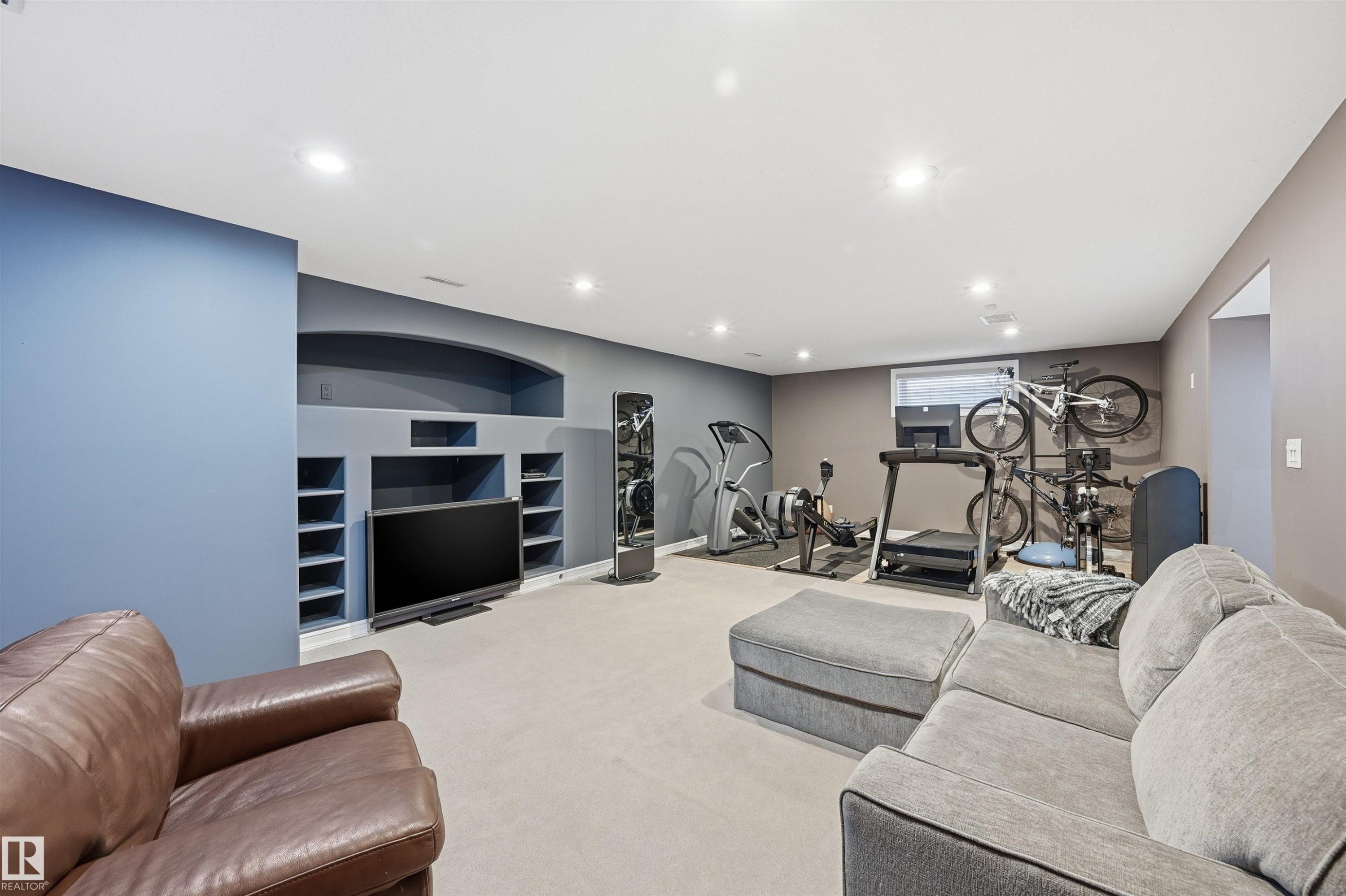 231 Lindsay Crescent, Edmonton, AB - Indoor